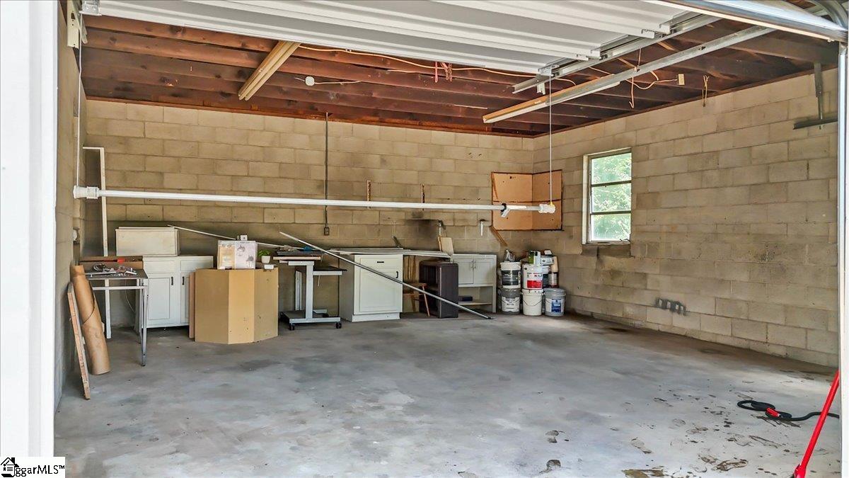 118 S Estate Drive Greenville, SC 29605