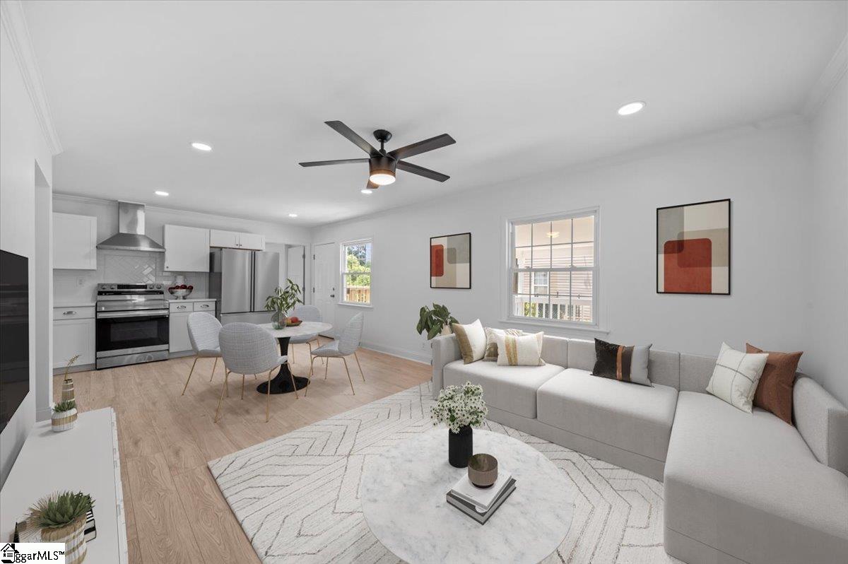 118 S Estate Drive Greenville, SC 29605