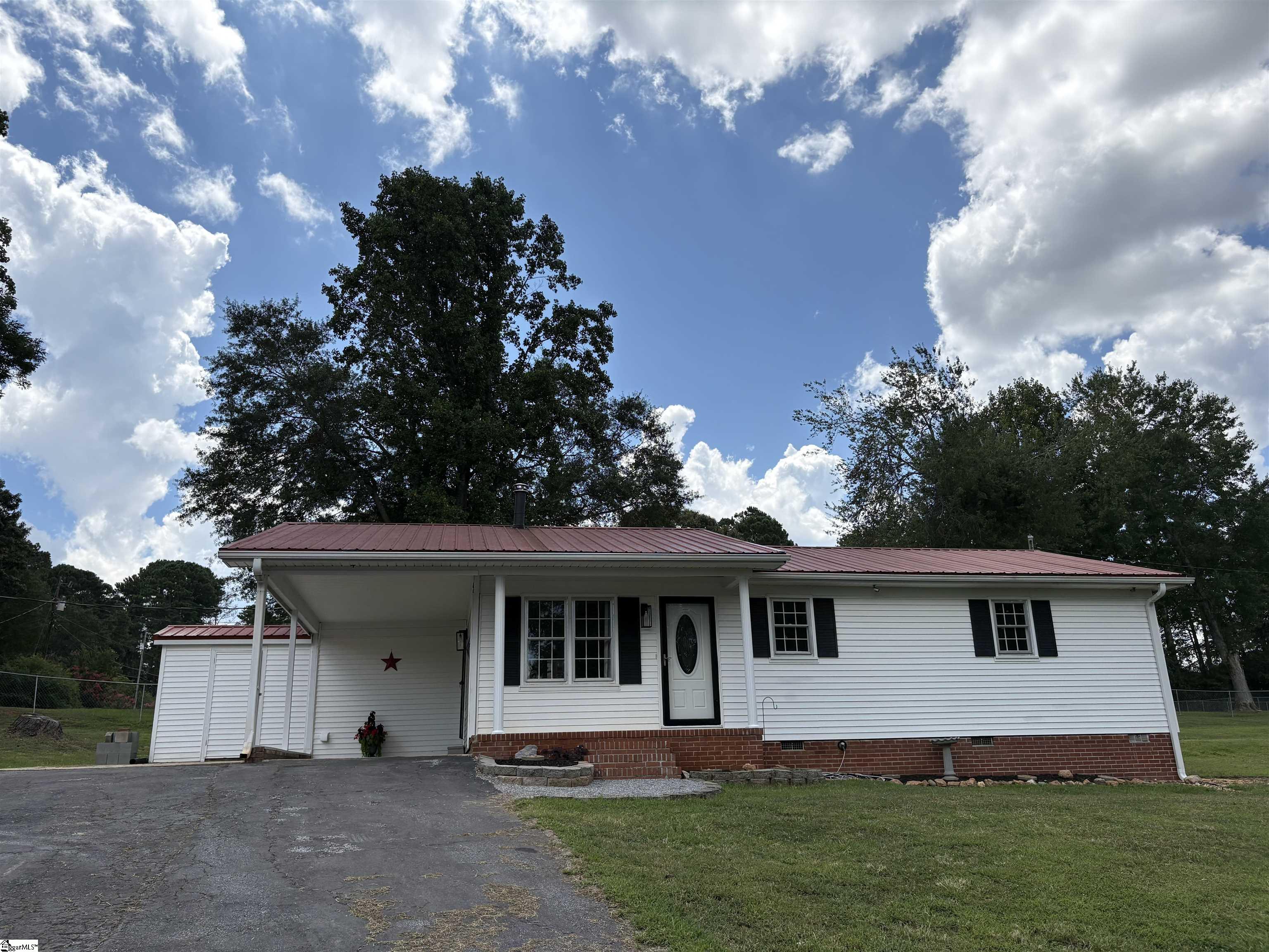 126 Venture Drive Liberty, SC 29657