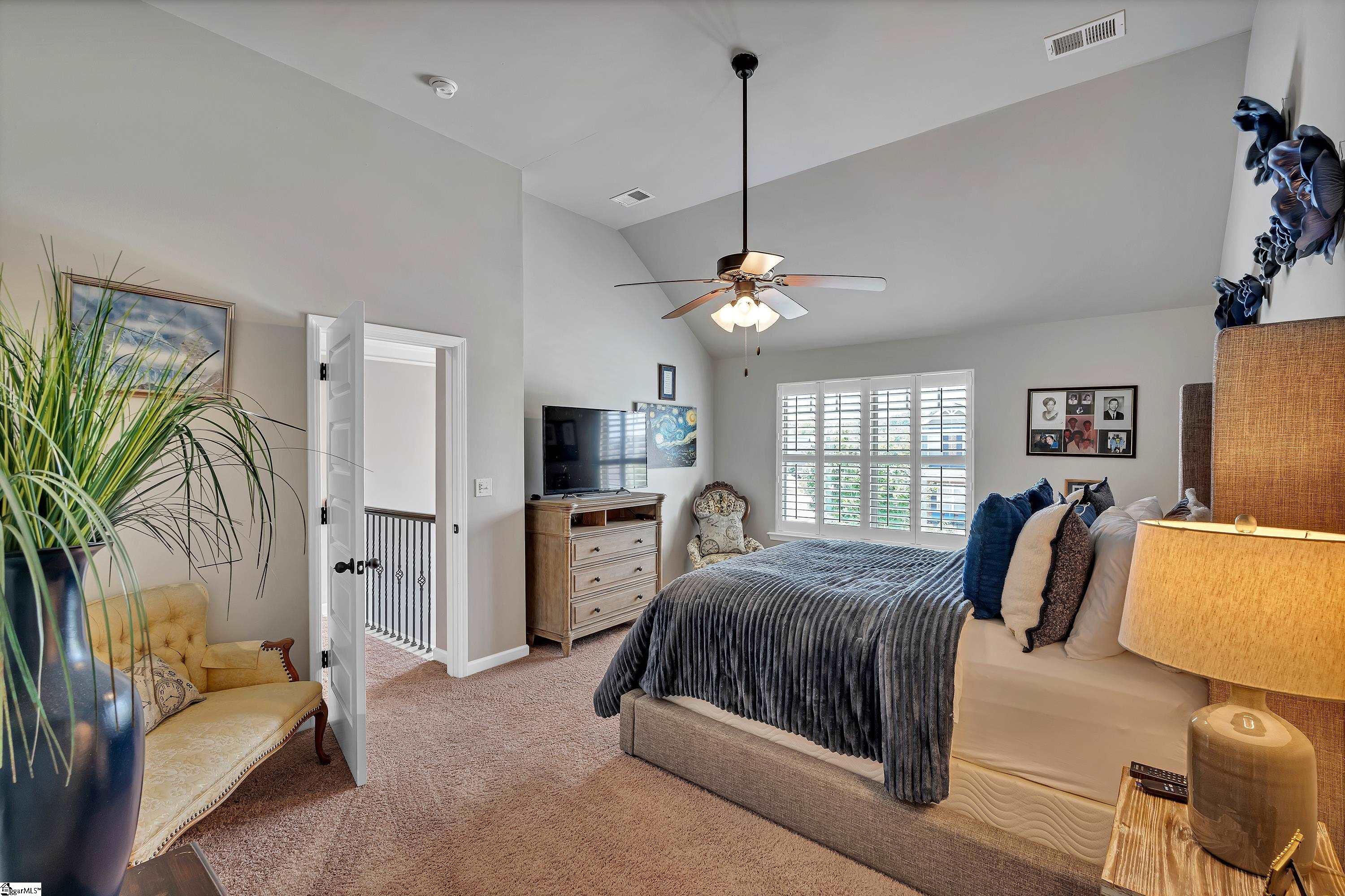 100 Elmway Lane Simpsonville, SC 29681
