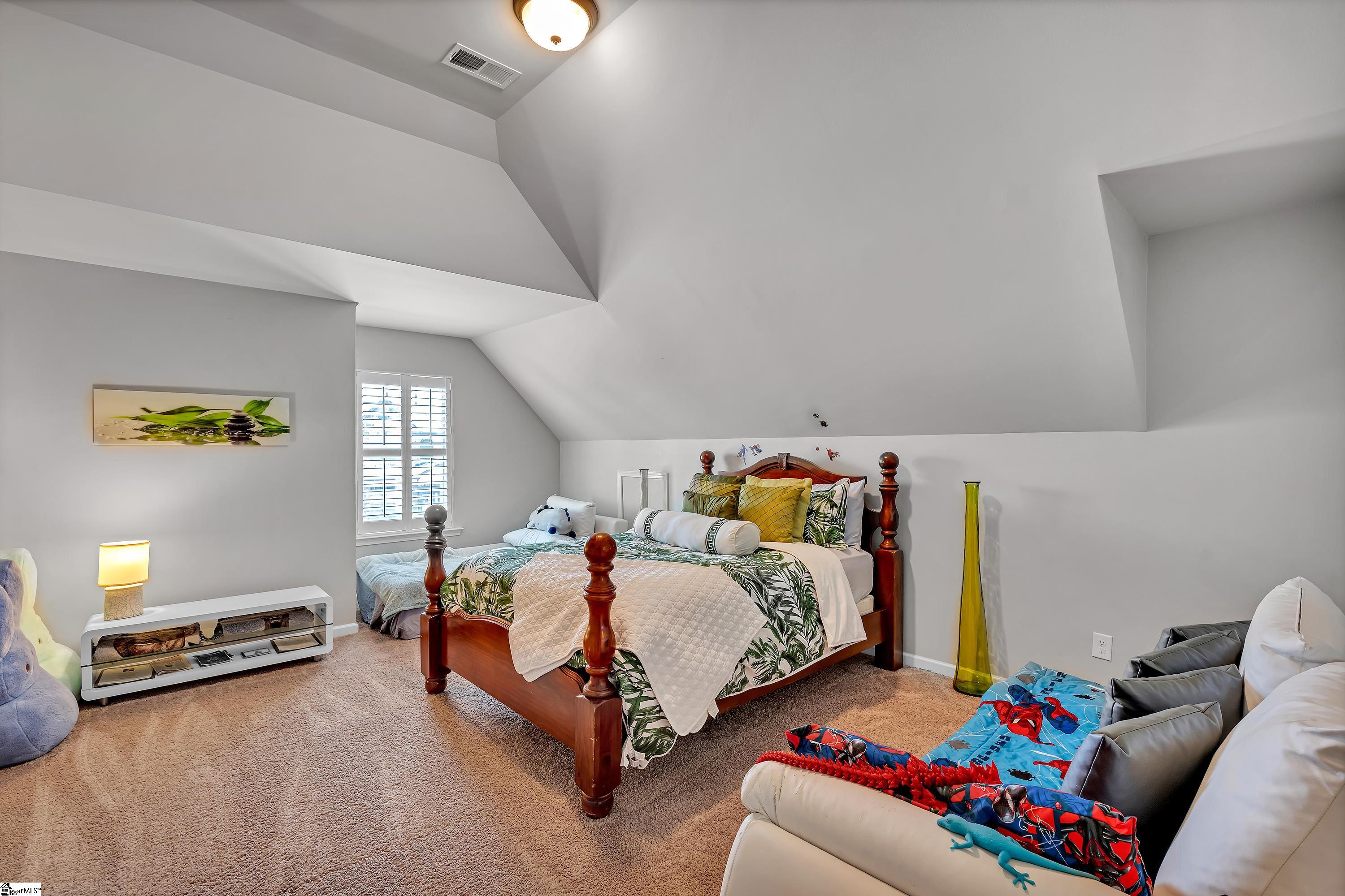 100 Elmway Lane Simpsonville, SC 29681