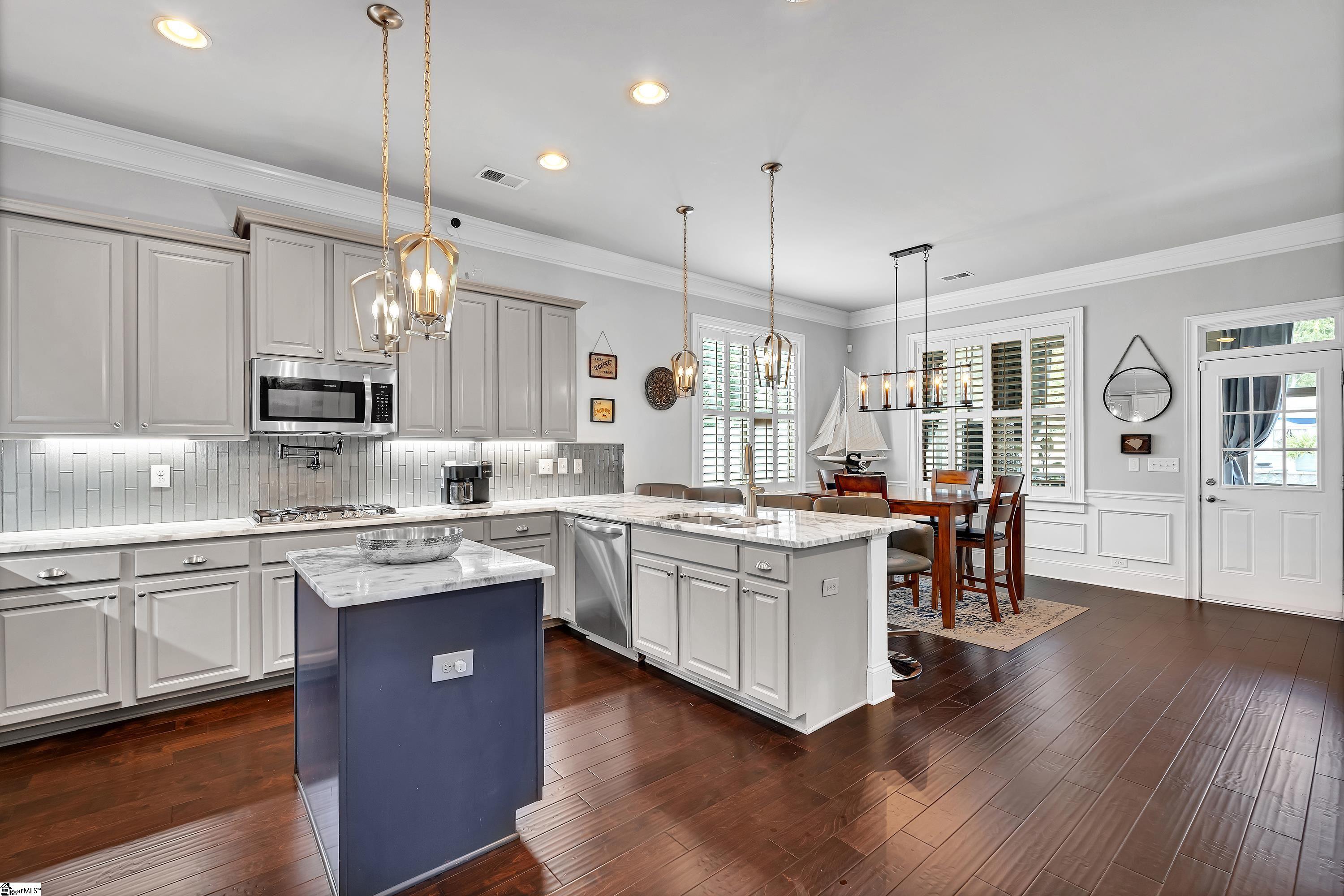 100 Elmway Lane Simpsonville, SC 29681