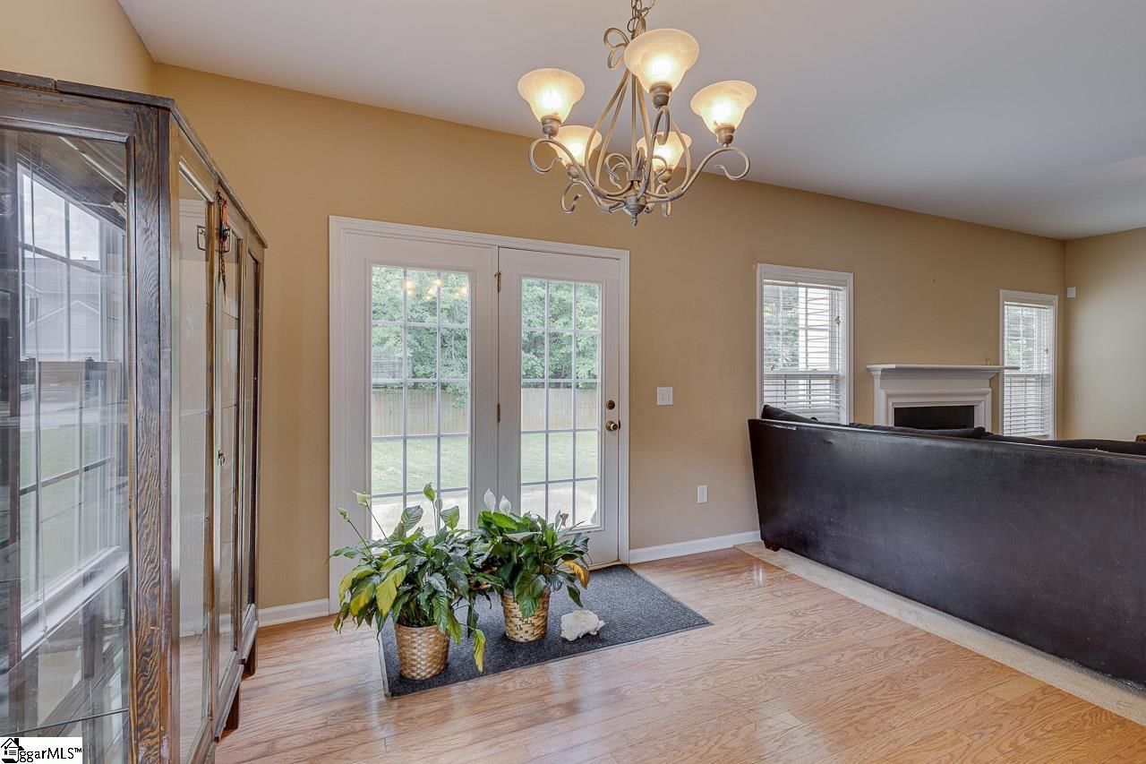 27 Farmbrook Way Simpsonville, SC 29681