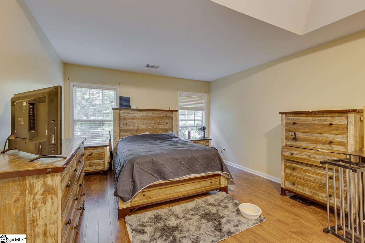 27 Farmbrook Way Simpsonville, SC 29681