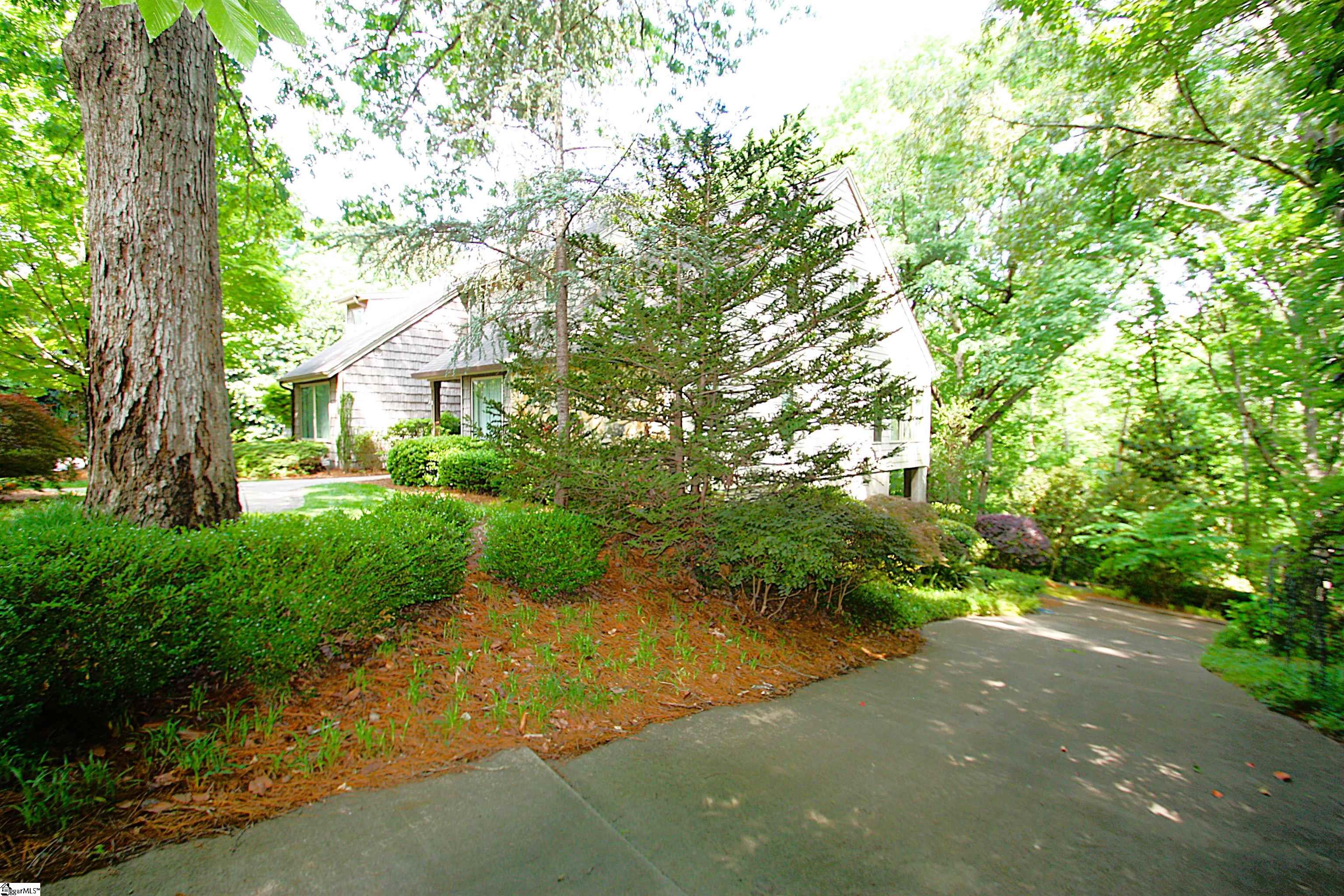 294 Hollis Drive Spartanburg, SC 29307