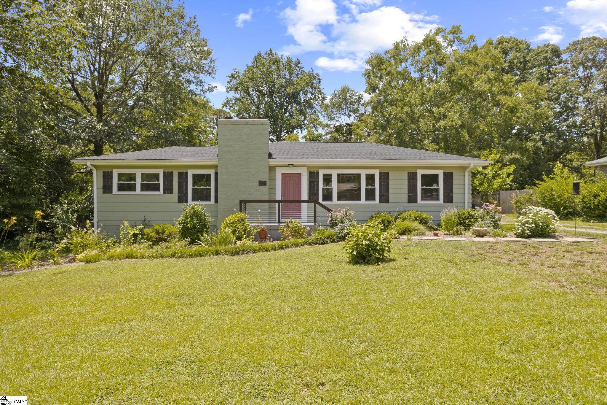 5 Ridgewood Drive Greenville, SC 29615