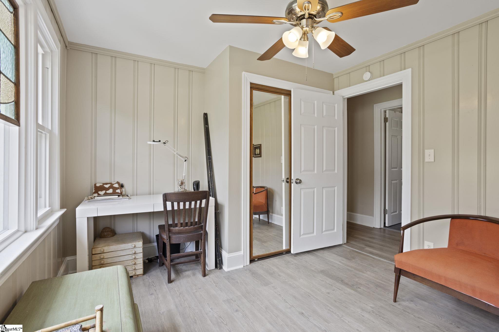 5 Ridgewood Drive Greenville, SC 29615