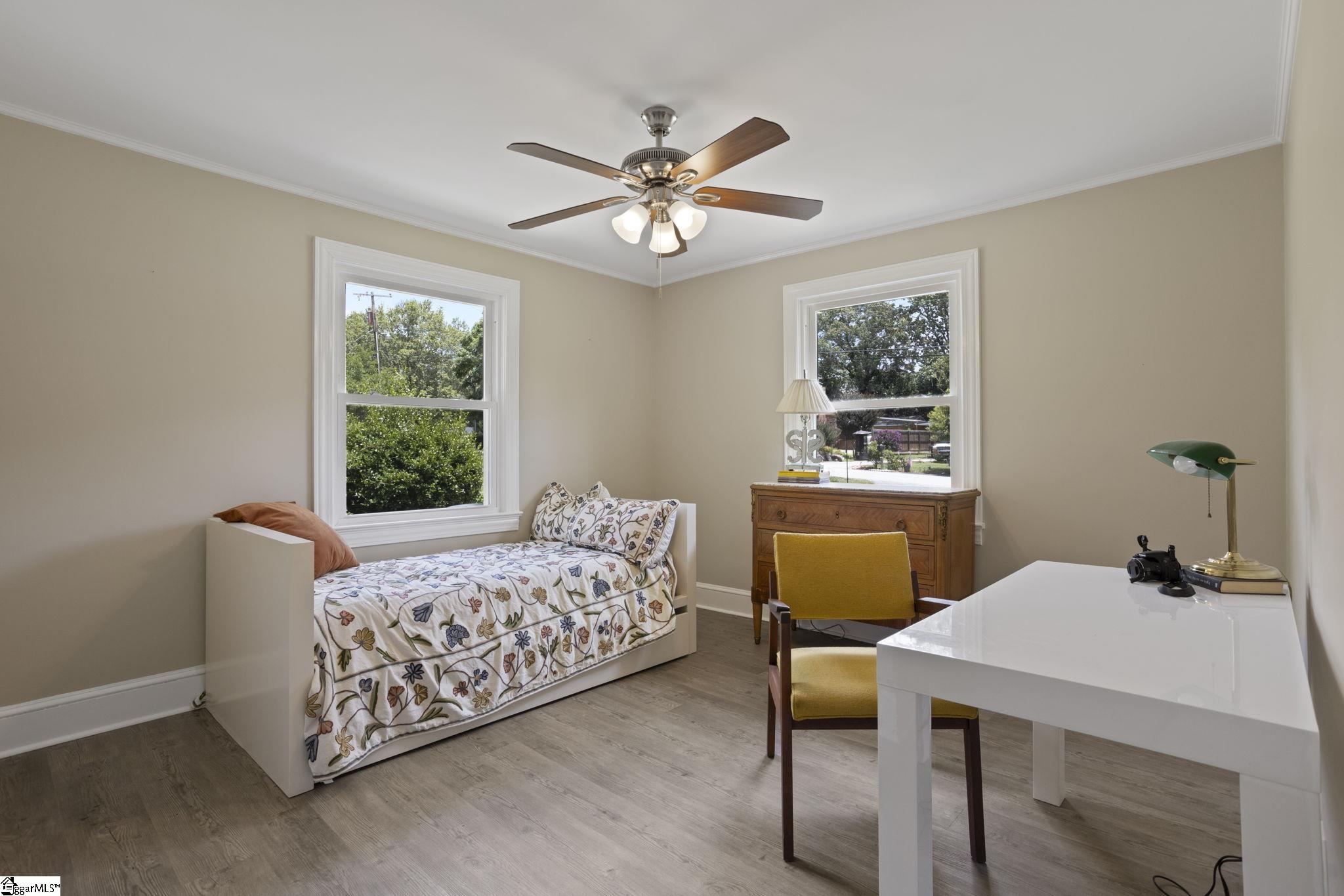 5 Ridgewood Drive Greenville, SC 29615
