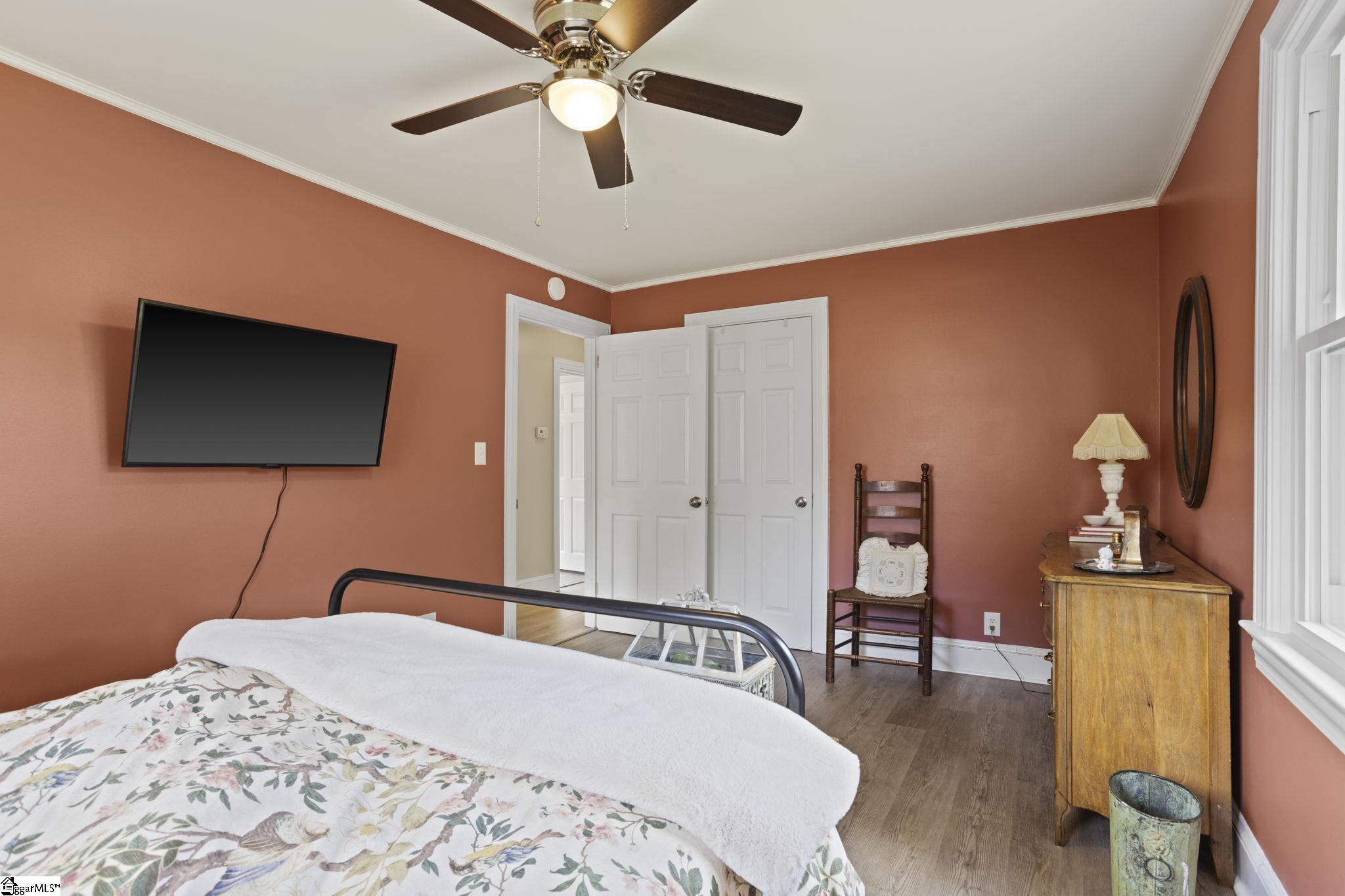 5 Ridgewood Drive Greenville, SC 29615
