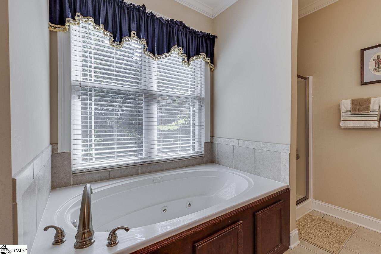 18 Glens Choice Court Greenville, SC 29609