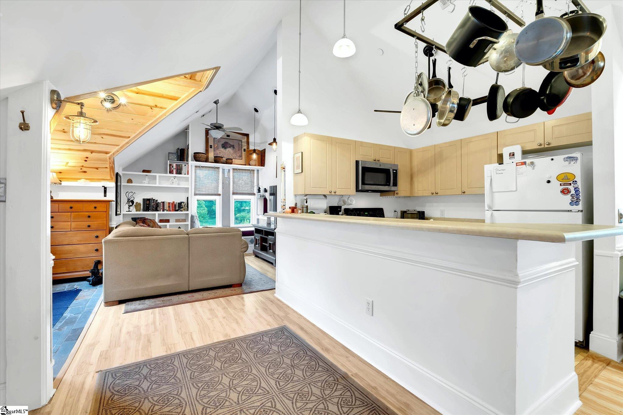 204 E Park Avenue UNIT Unit 1203 Greenville, SC 29601