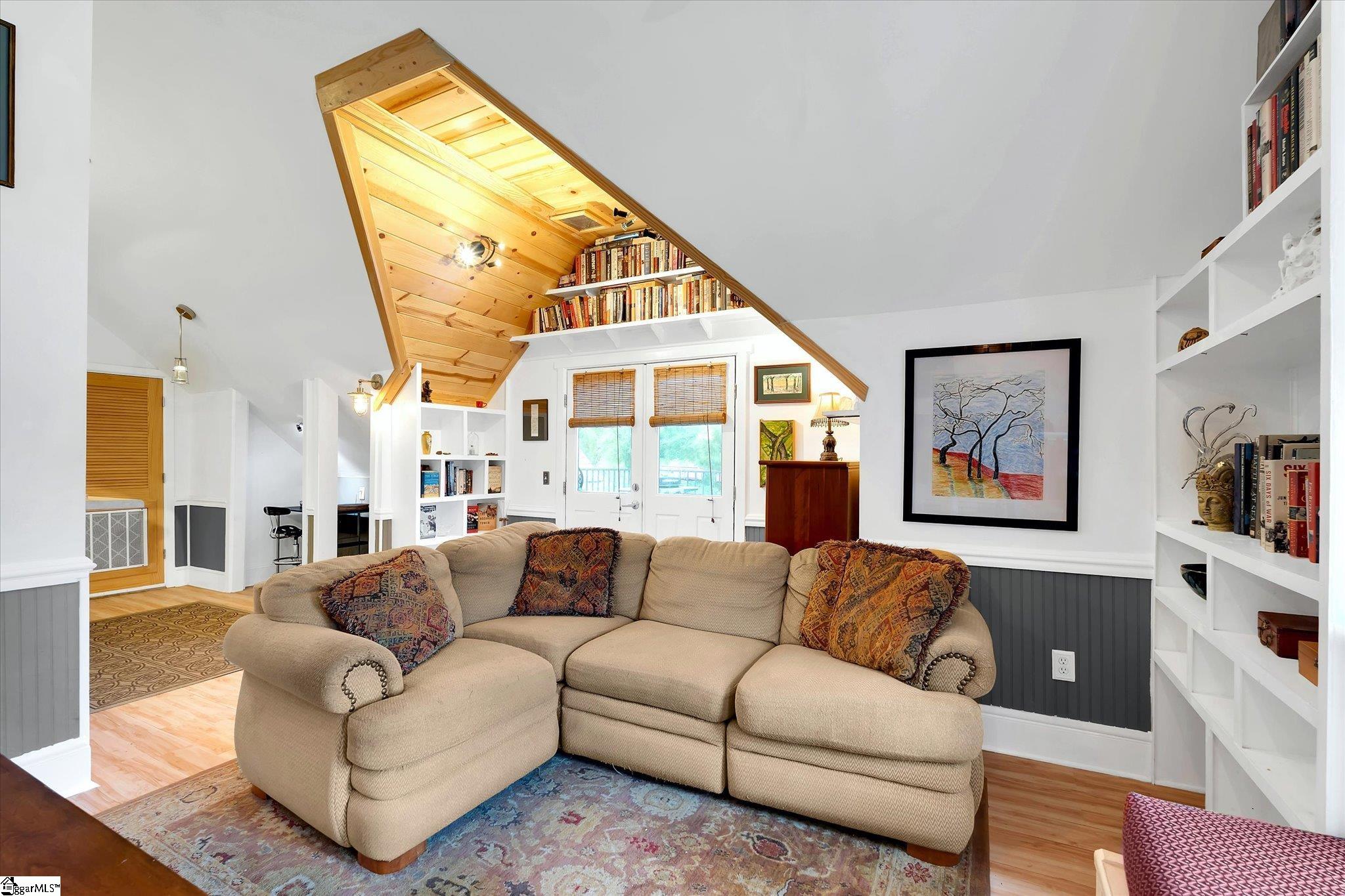 204 E Park Avenue UNIT Unit 1203 Greenville, SC 29601