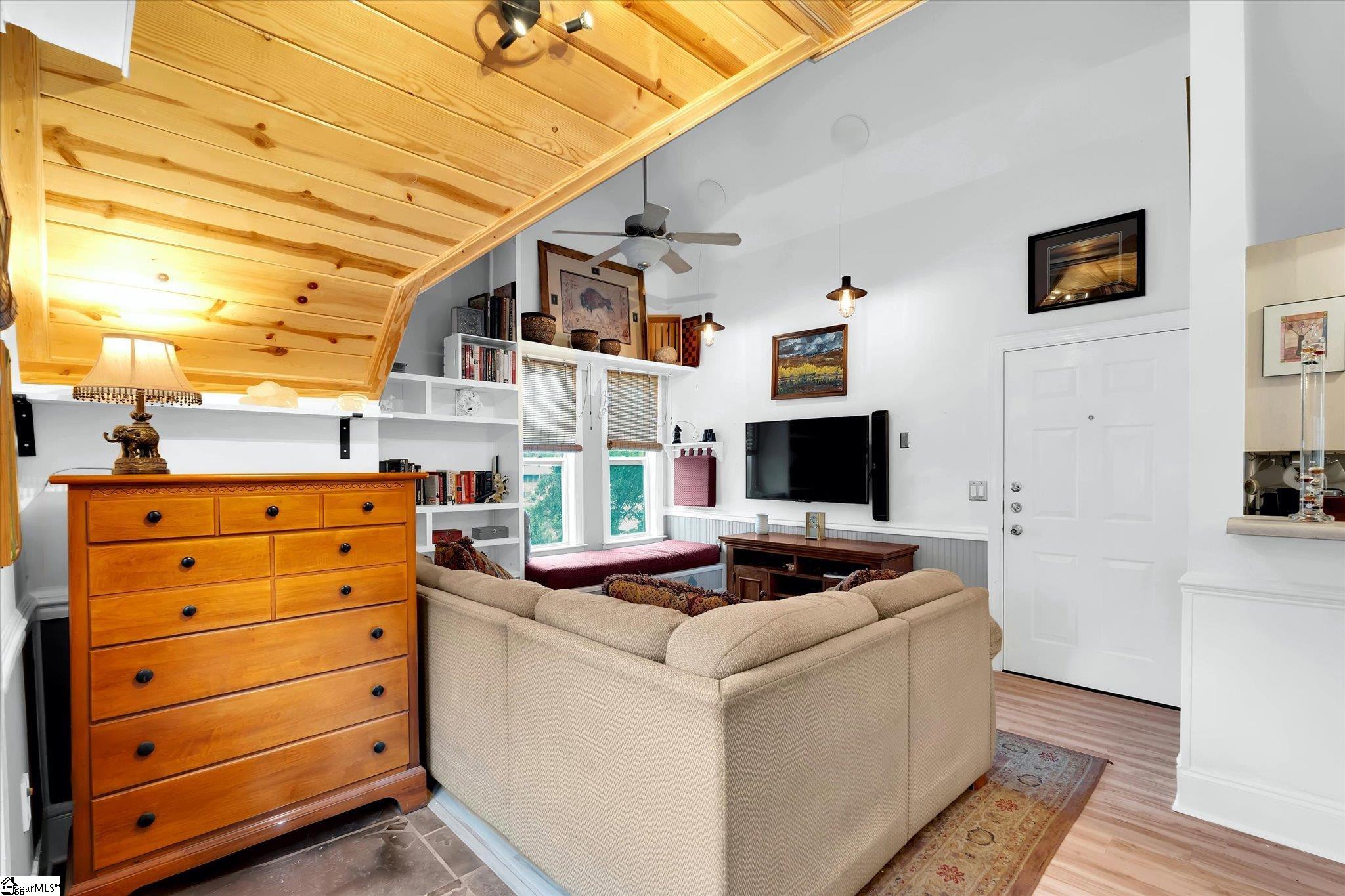 204 E Park Avenue UNIT Unit 1203 Greenville, SC 29601
