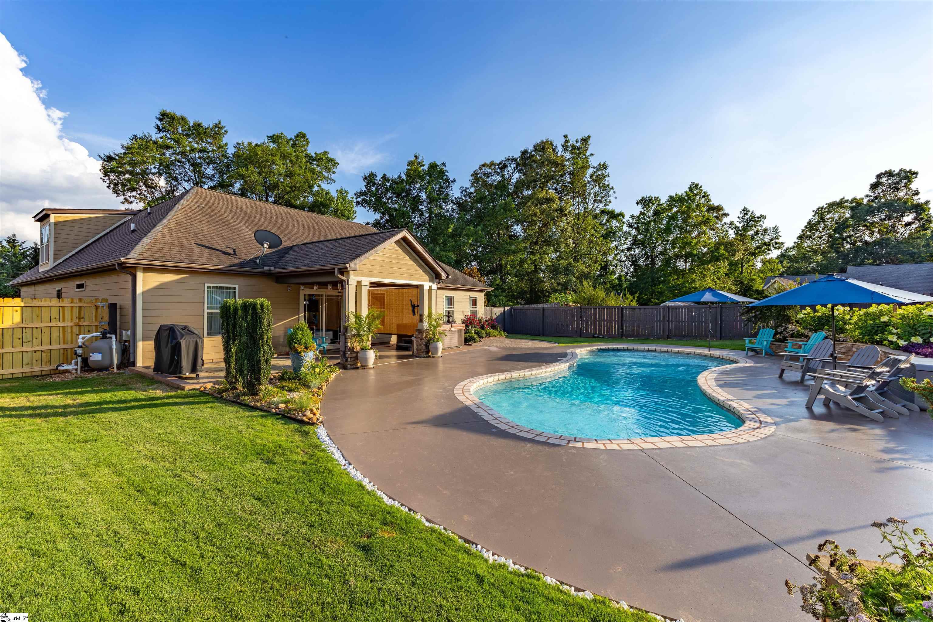 2444 Poole Road Greer, SC 29651