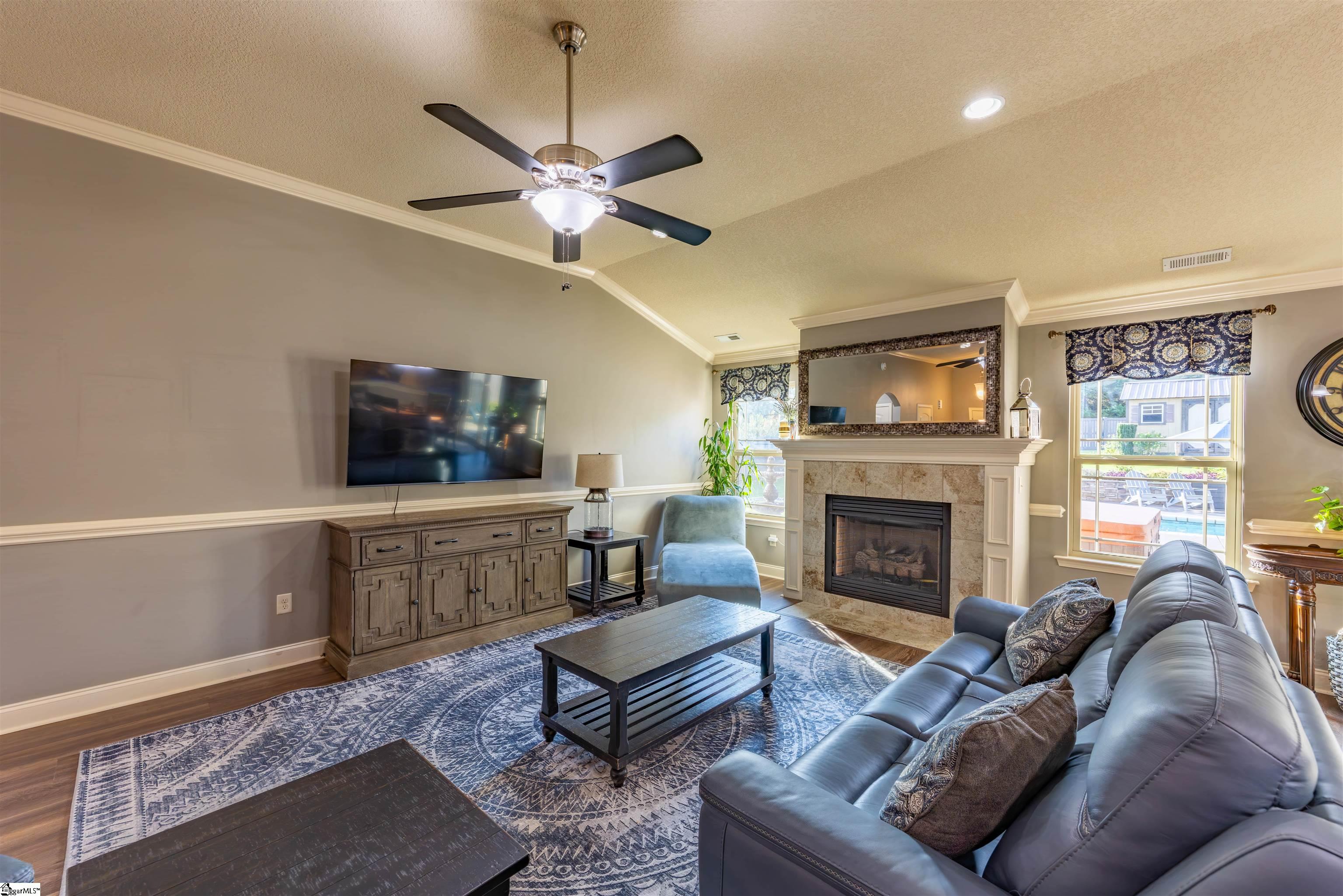 2444 Poole Road Greer, SC 29651