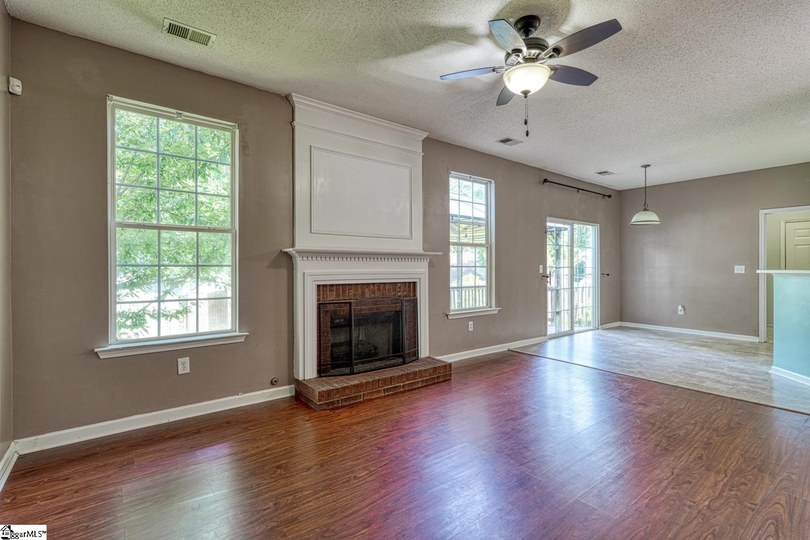 707 Birkhall Court Spartanburg, SC 29301
