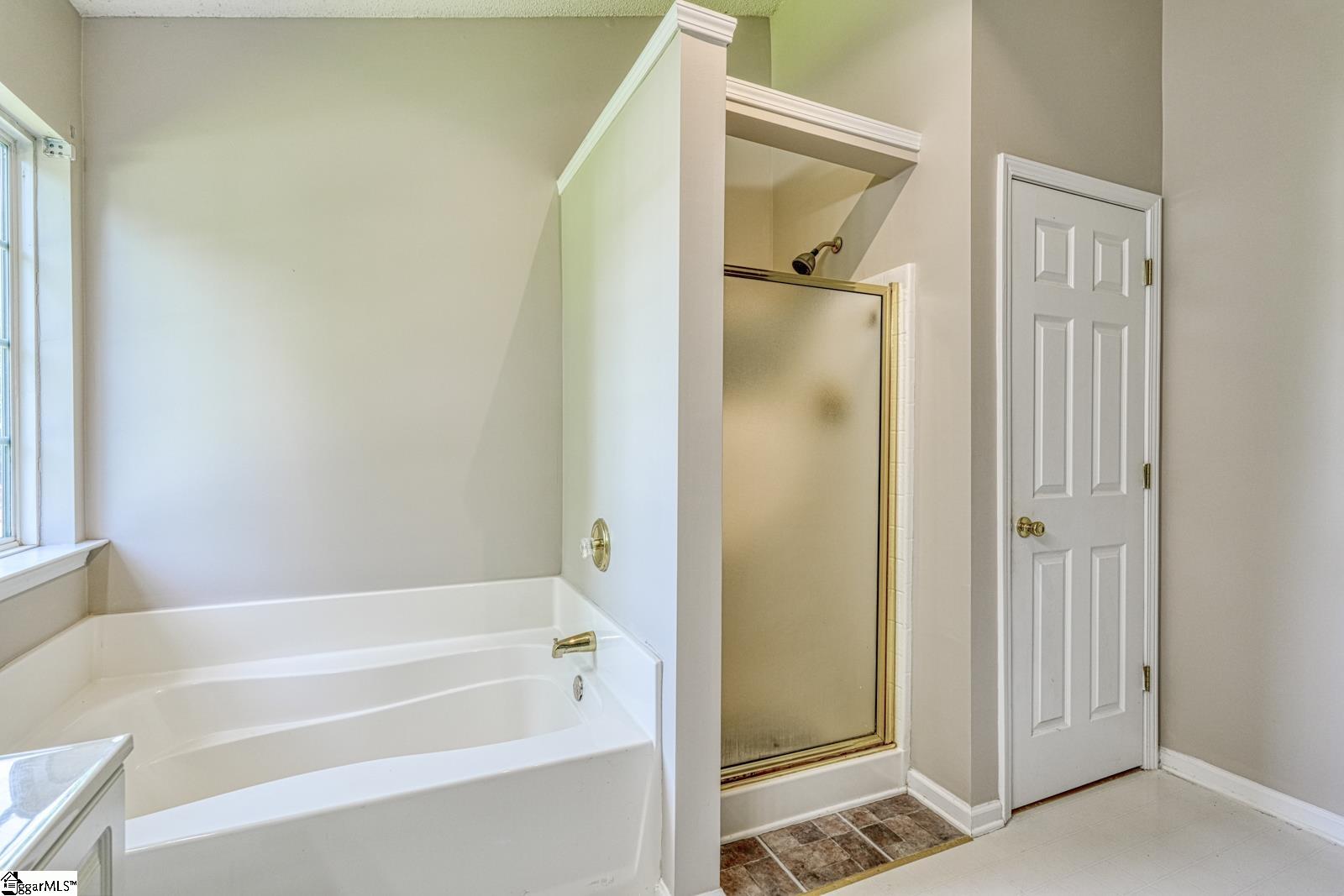 707 Birkhall Court Spartanburg, SC 29301