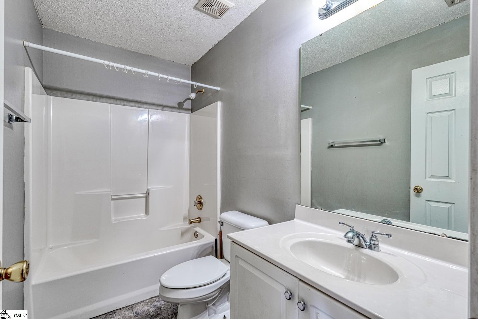 707 Birkhall Court Spartanburg, SC 29301