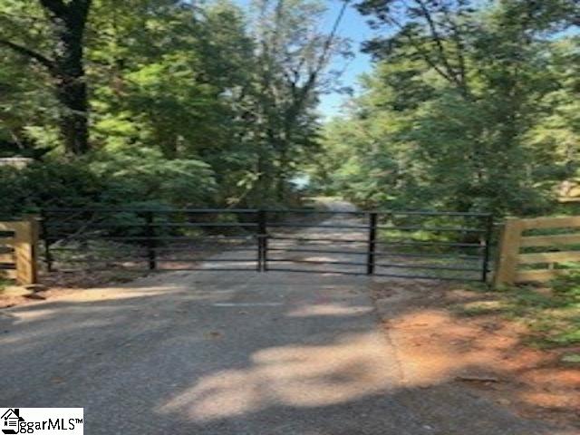 8 Debsyl Way Greenville, SC 29611