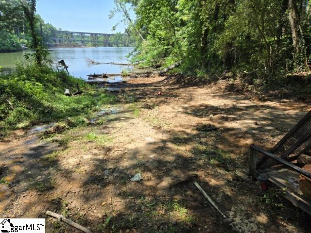 8 Debsyl Way Greenville, SC 29611