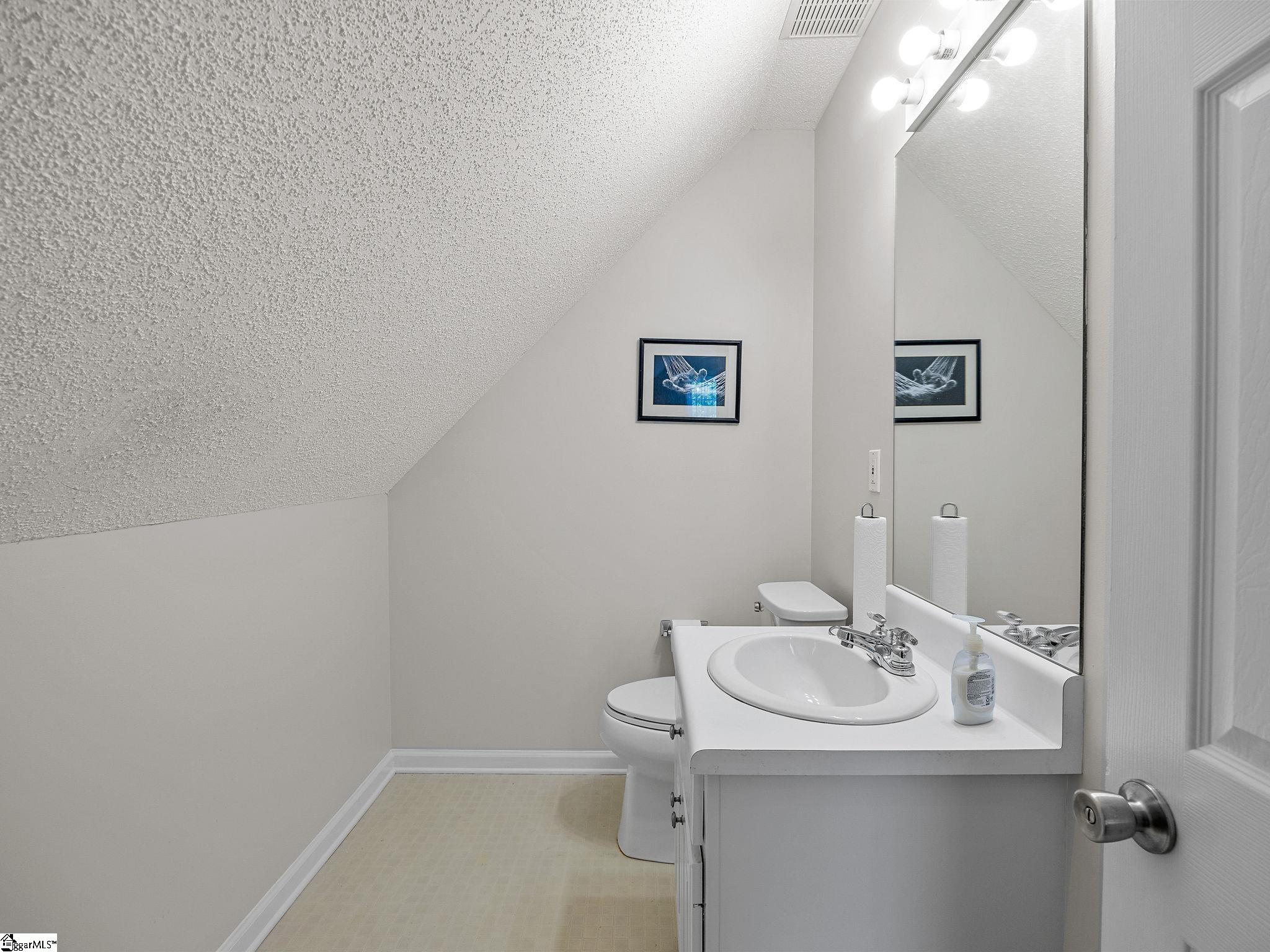 121 Lewis Burnett Drive Boiling Springs, SC 29316