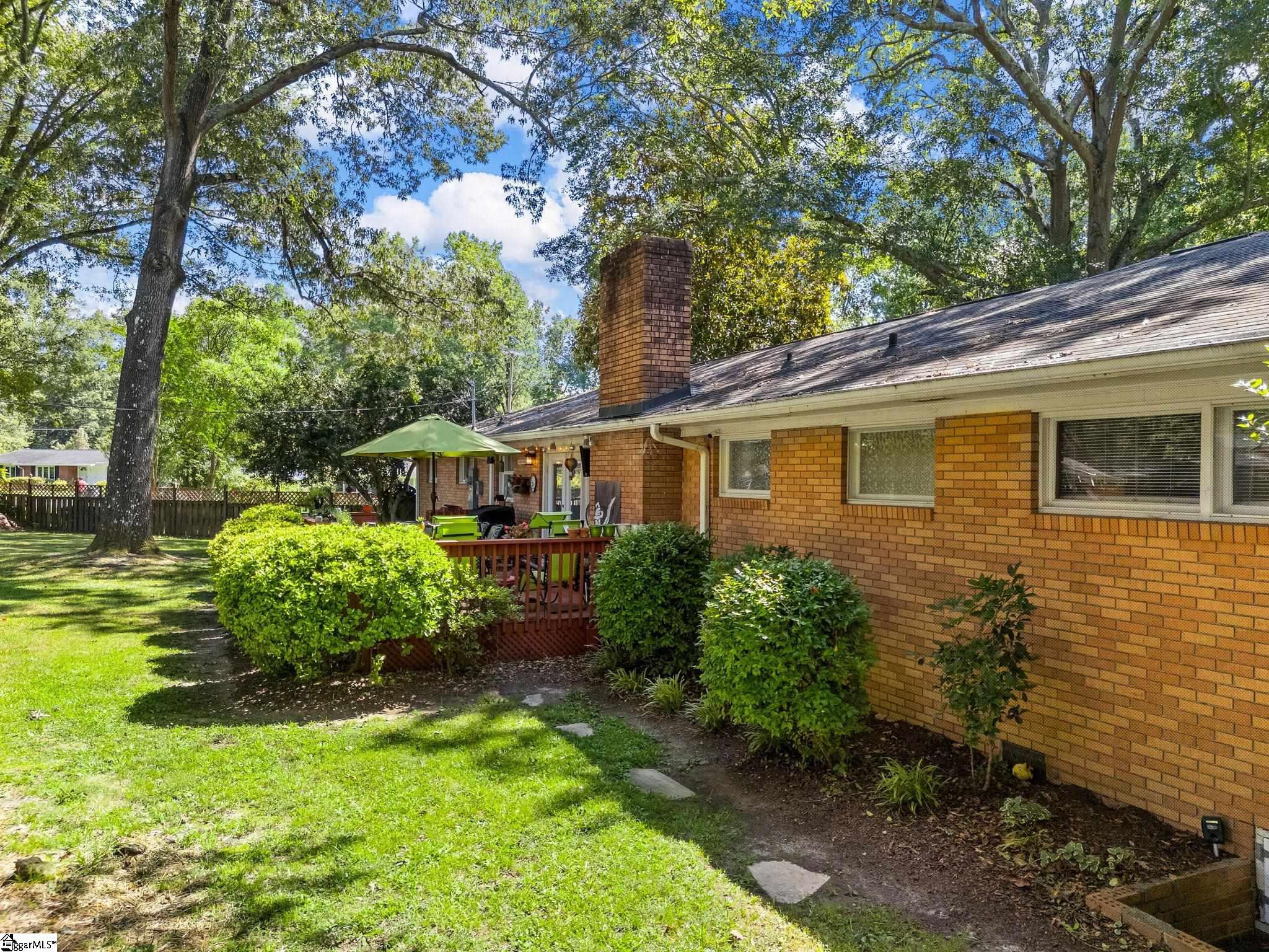 126 Spring Valley Drive Spartanburg, SC 29301