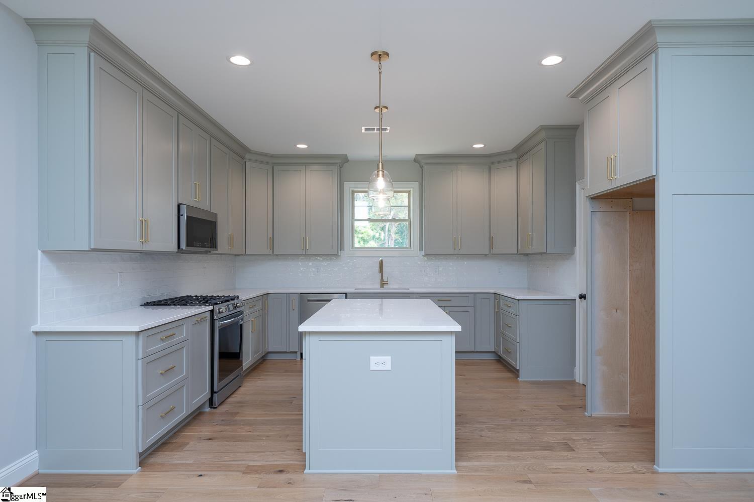 1342 Mount Carmel Road Gray Court, SC 29645
