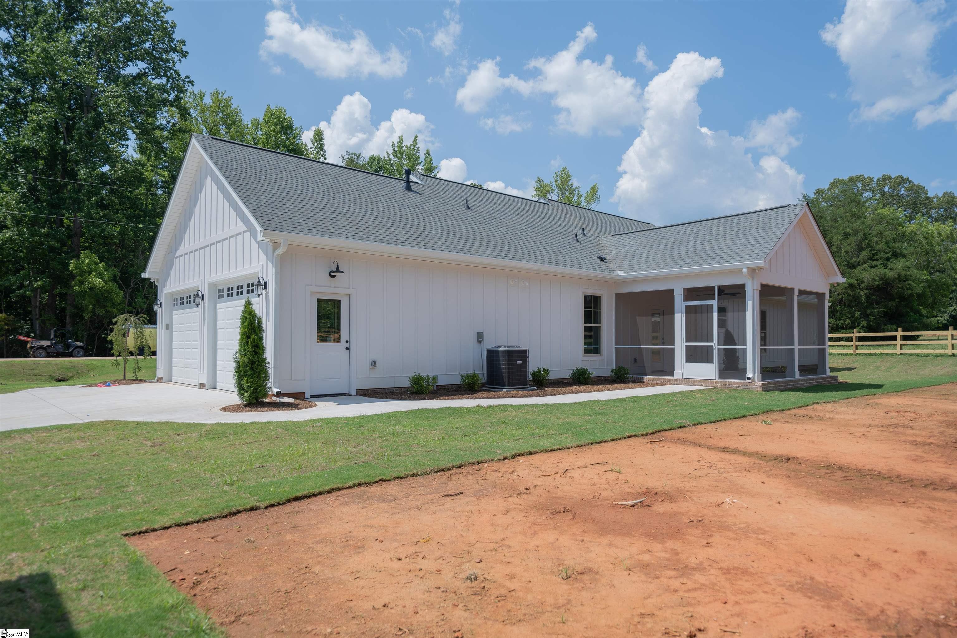 1342 Mount Carmel Road Gray Court, SC 29645