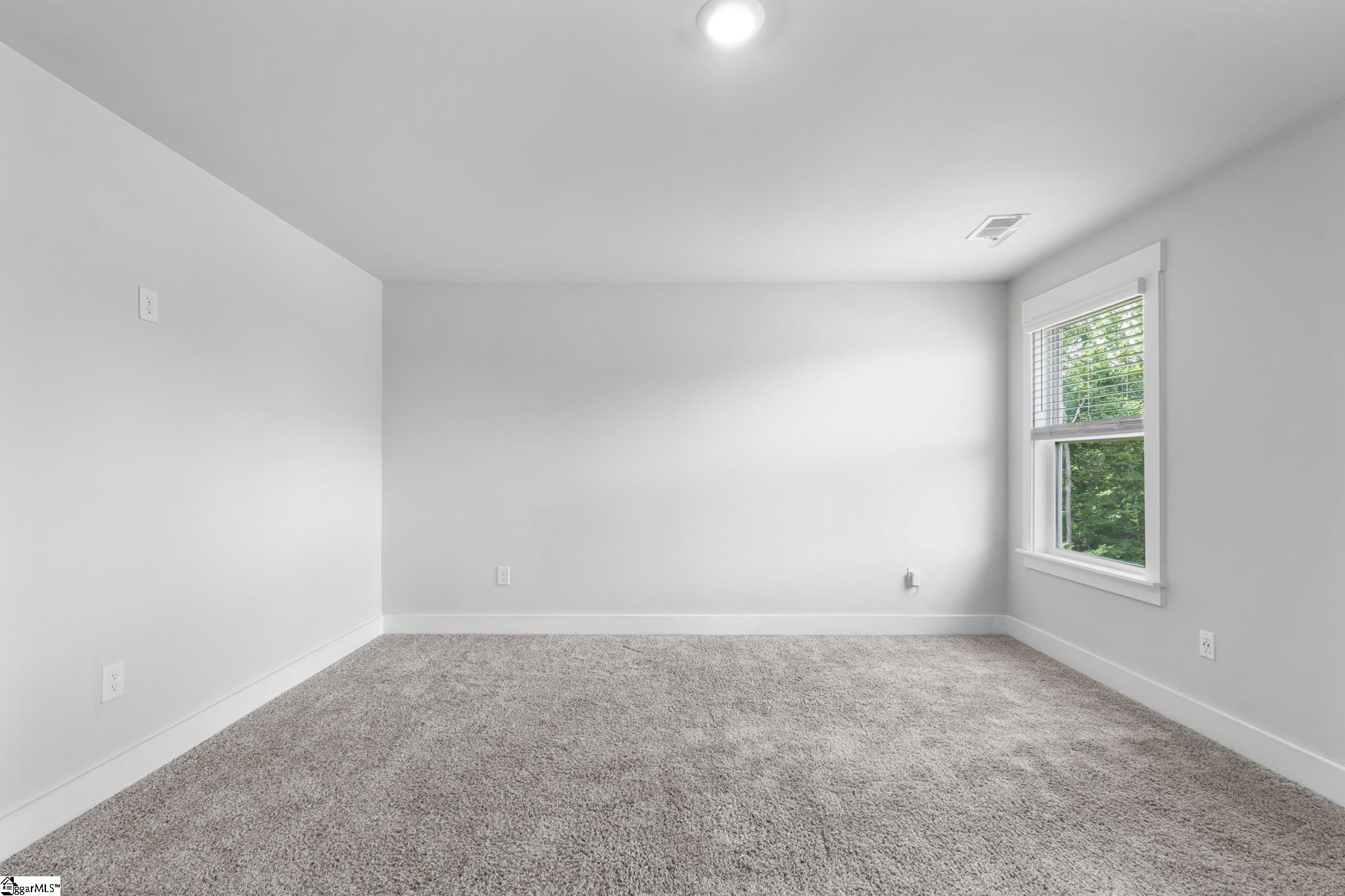 30 Shorncliffe Road Simpsonville, SC 29680