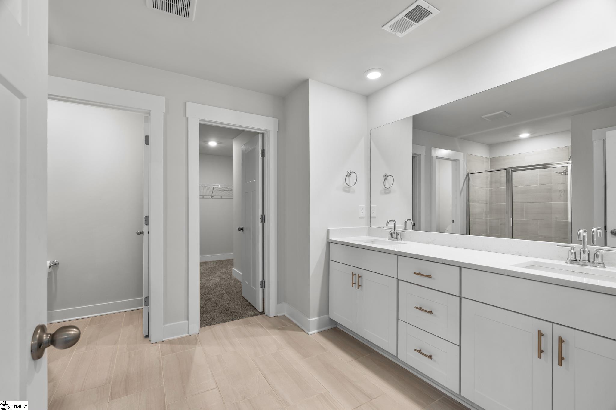 30 Shorncliffe Road Simpsonville, SC 29680
