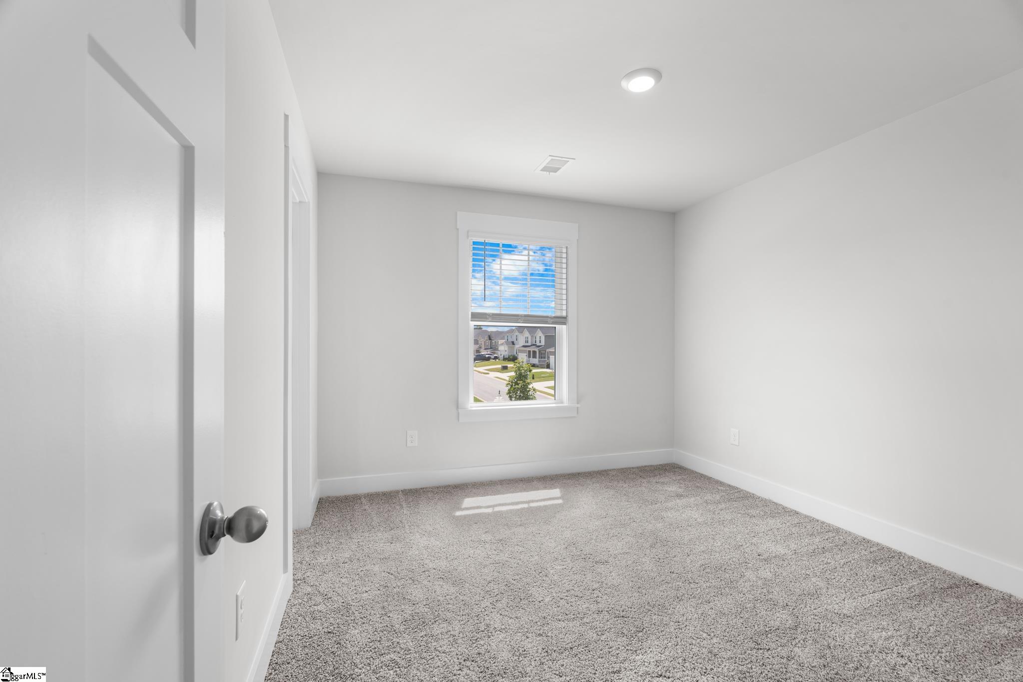 30 Shorncliffe Road Simpsonville, SC 29680