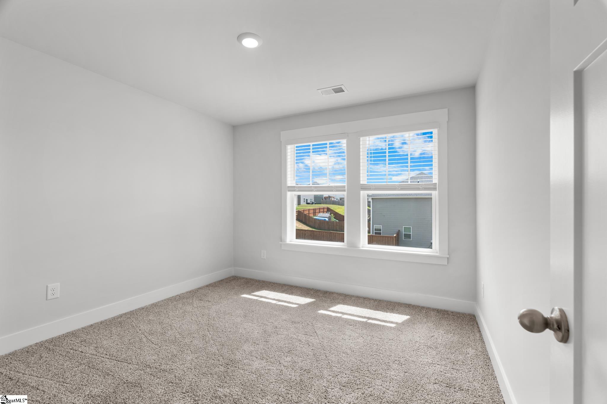 30 Shorncliffe Road Simpsonville, SC 29680