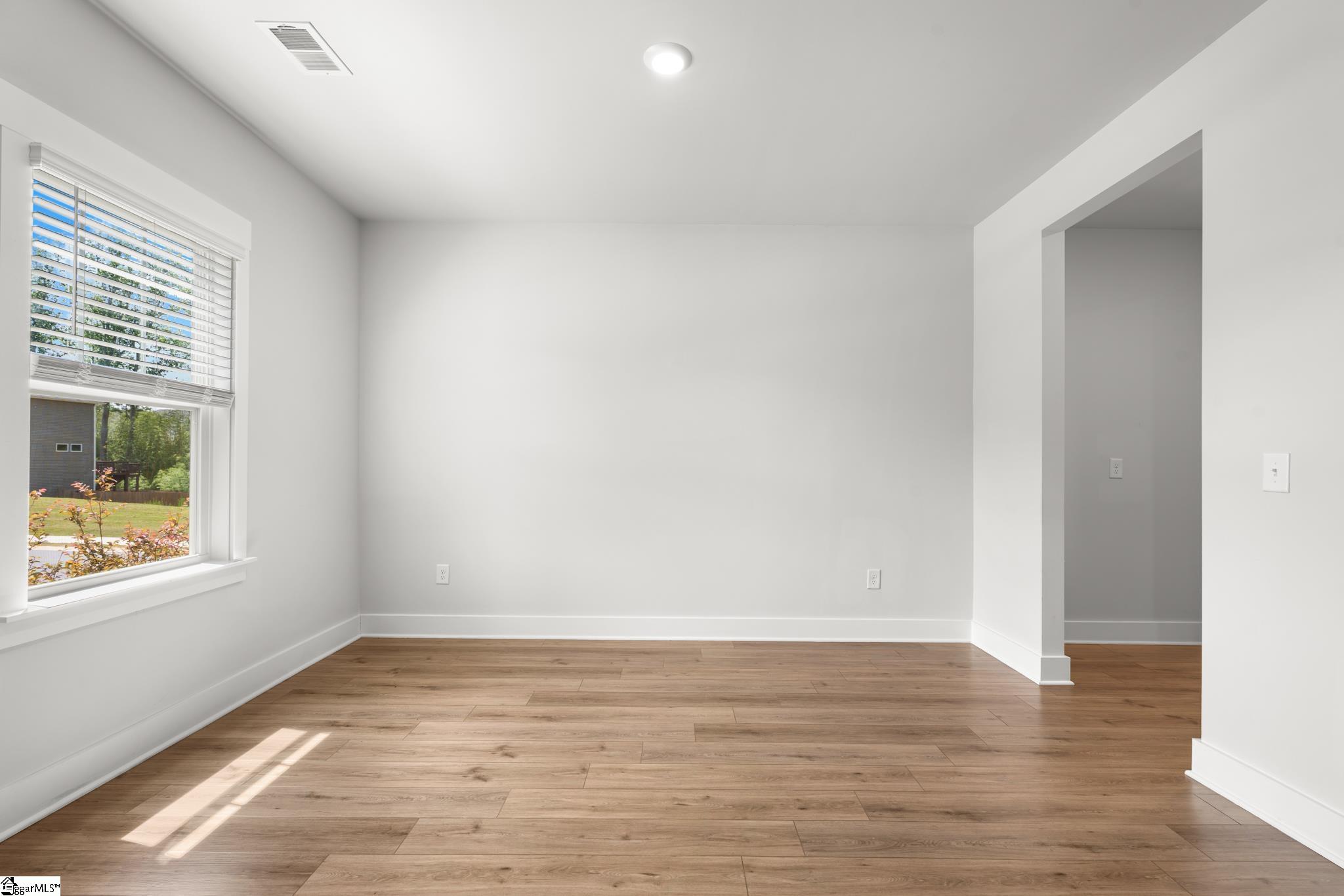 30 Shorncliffe Road Simpsonville, SC 29680