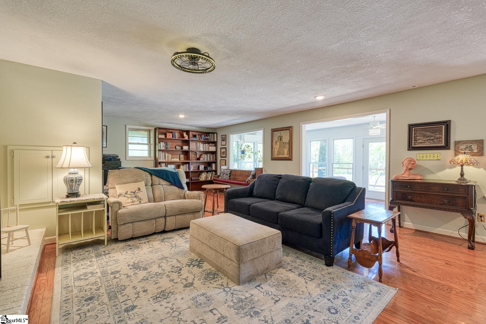 1212 Riveroak Road Inman, SC 29349