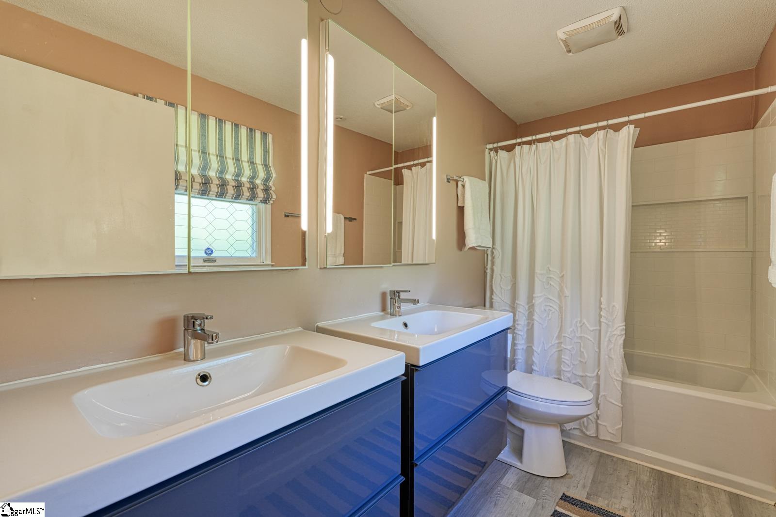 1212 Riveroak Road Inman, SC 29349