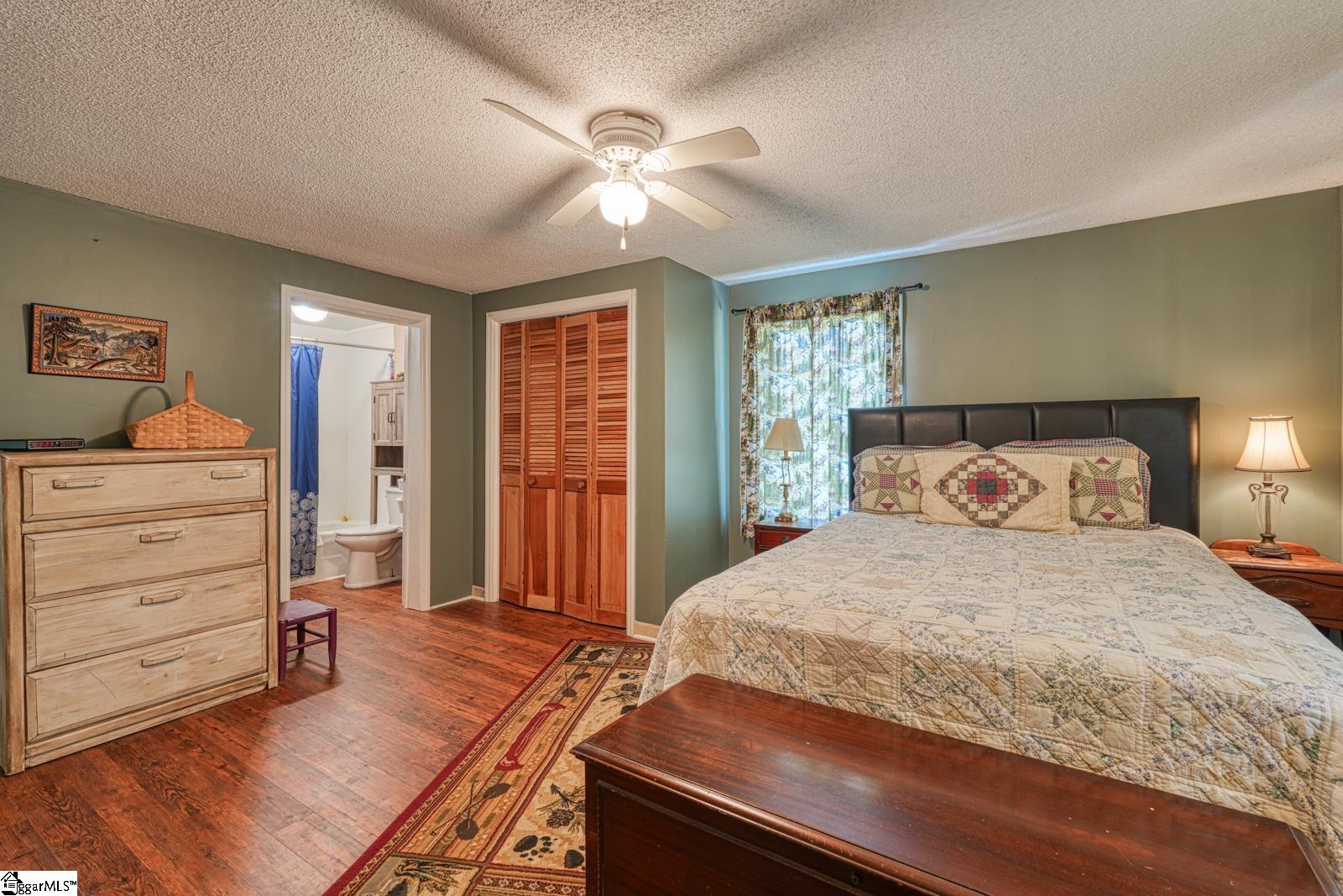 1212 Riveroak Road Inman, SC 29349