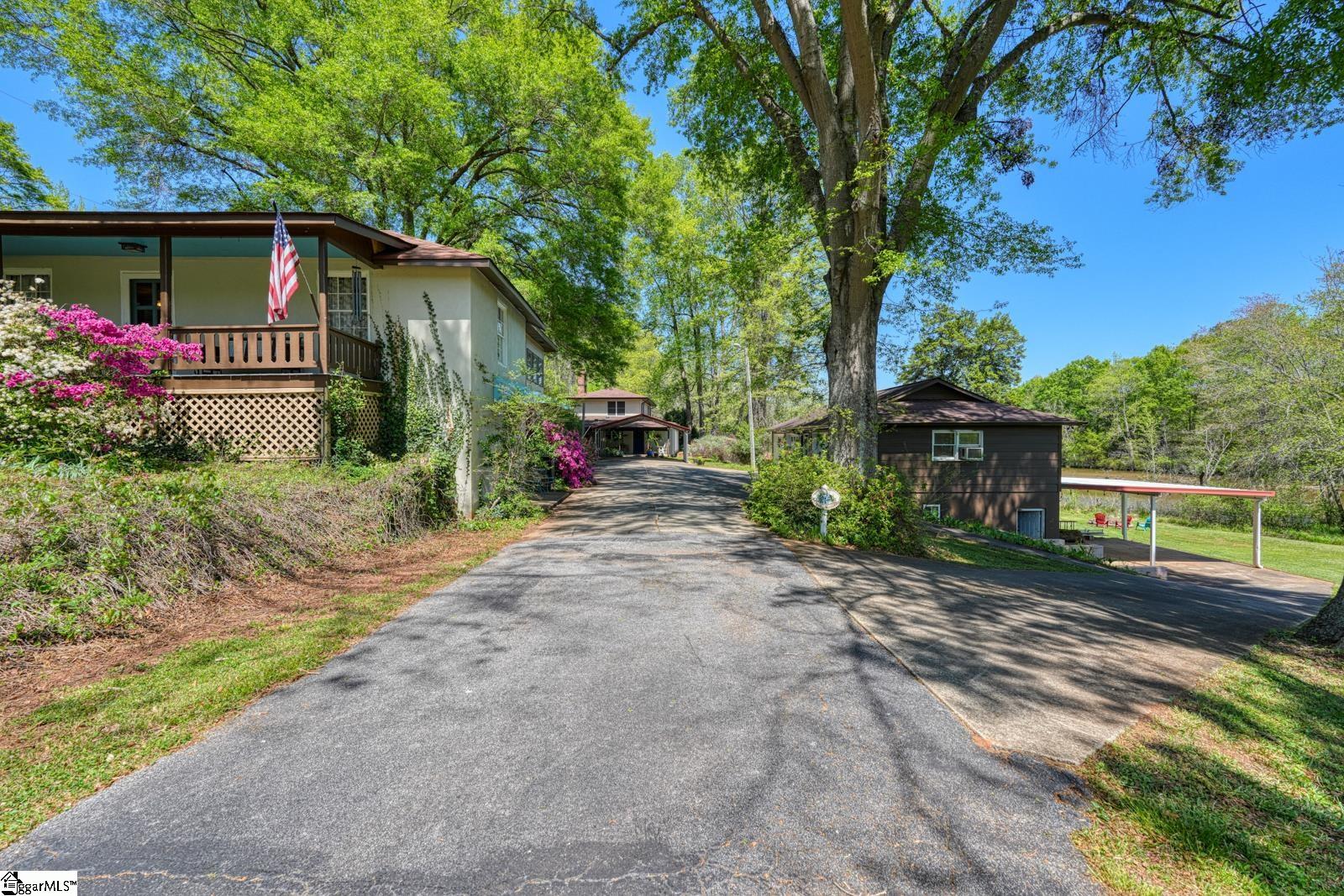 1212 Riveroak Road Inman, SC 29349