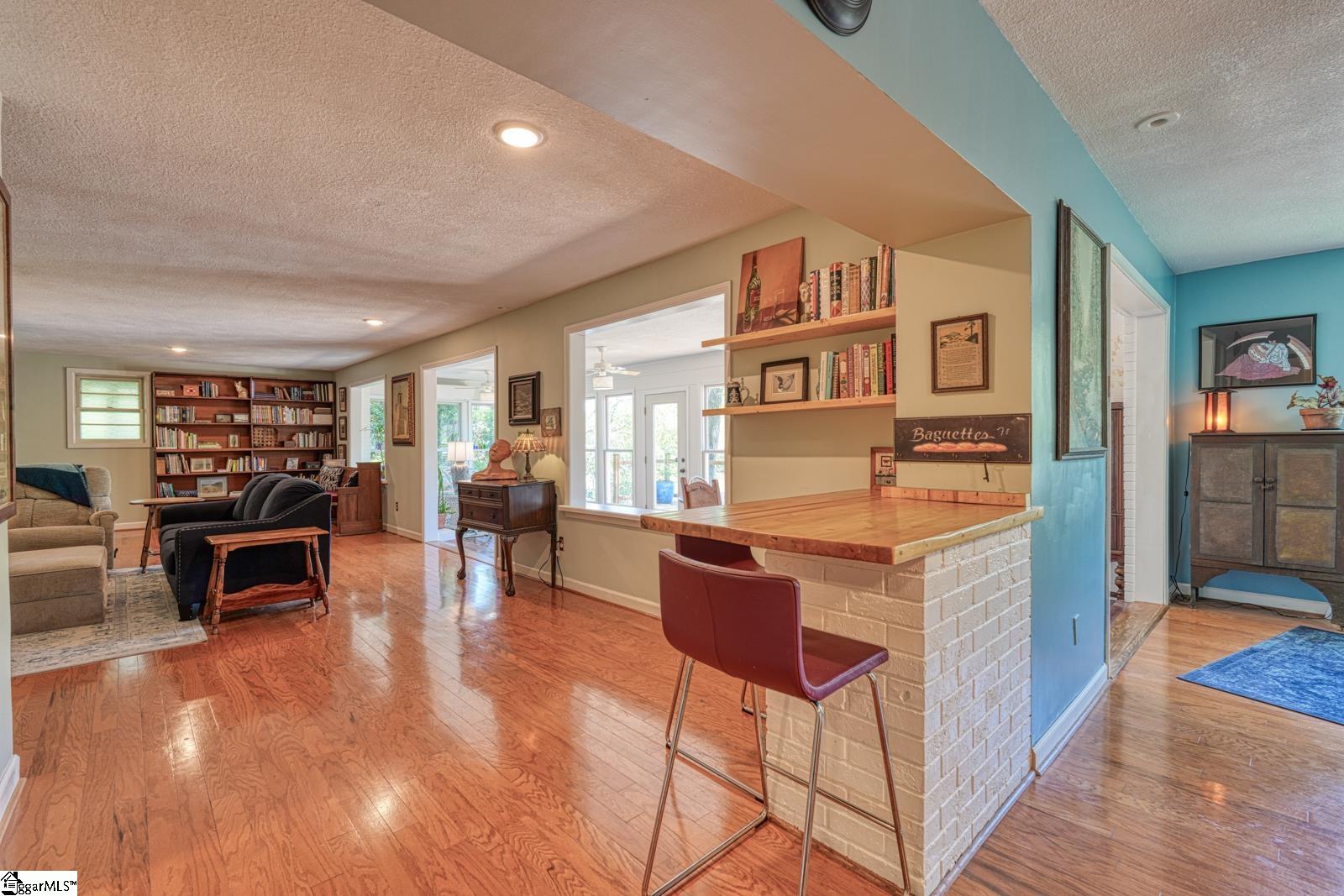 1212 Riveroak Road Inman, SC 29349