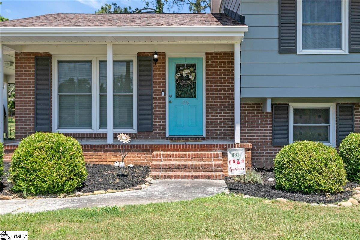 25 Amy Lane Taylors, SC 29687