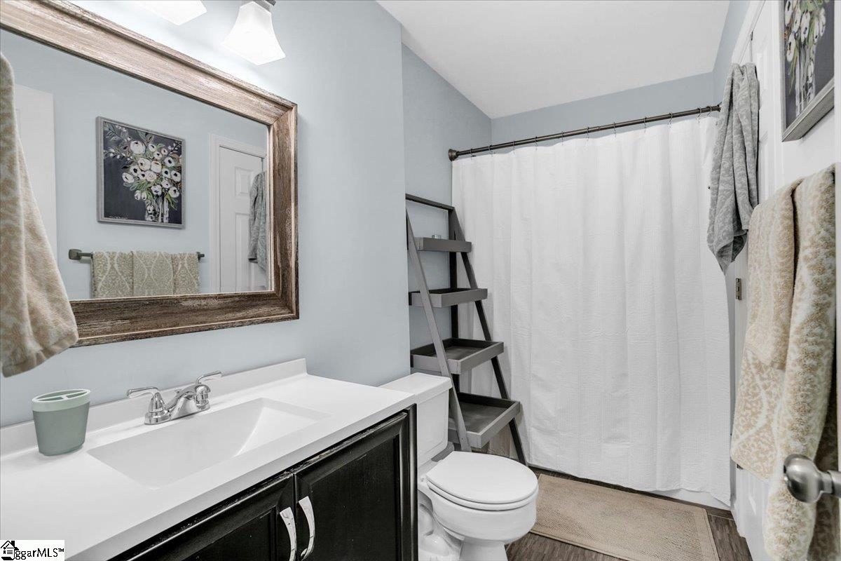 25 Amy Lane Taylors, SC 29687
