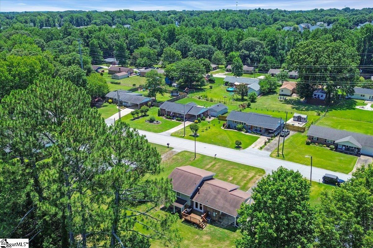 25 Amy Lane Taylors, SC 29687