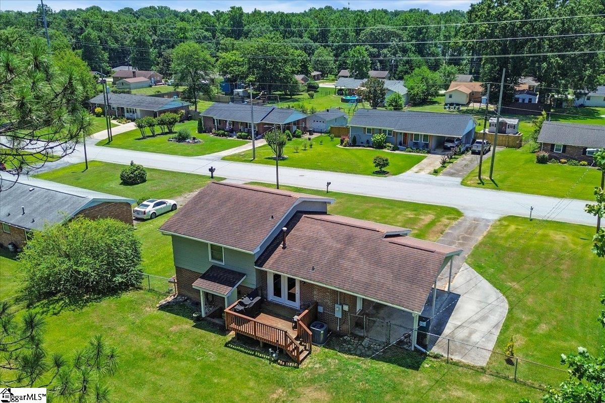 25 Amy Lane Taylors, SC 29687