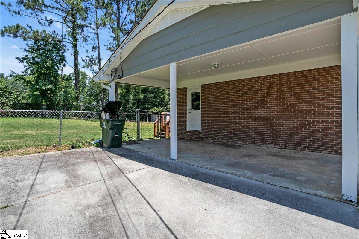 25 Amy Lane Taylors, SC 29687