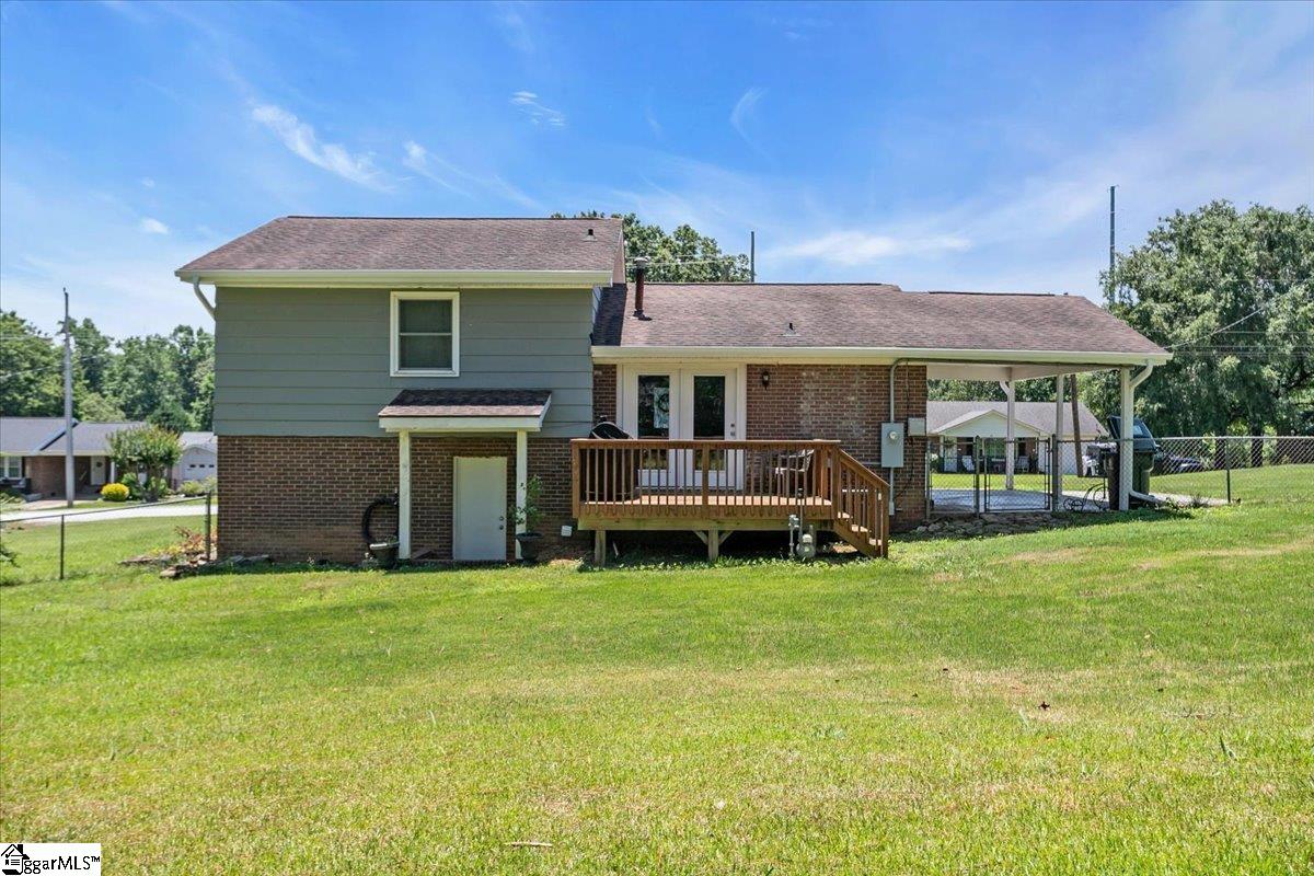 25 Amy Lane Taylors, SC 29687