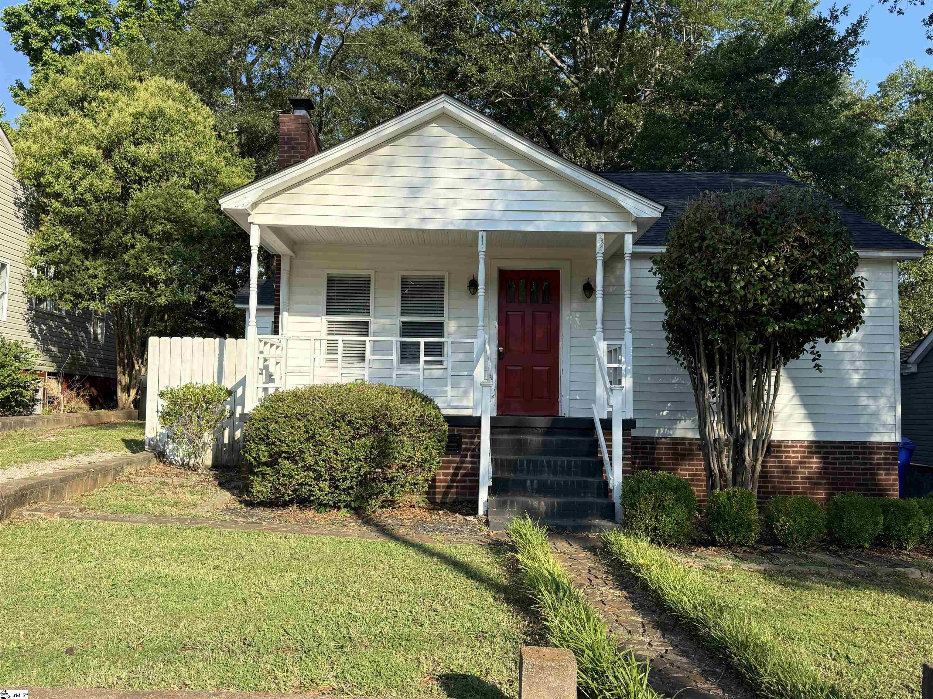 16 Underwood Avenue Greenville, SC 29607