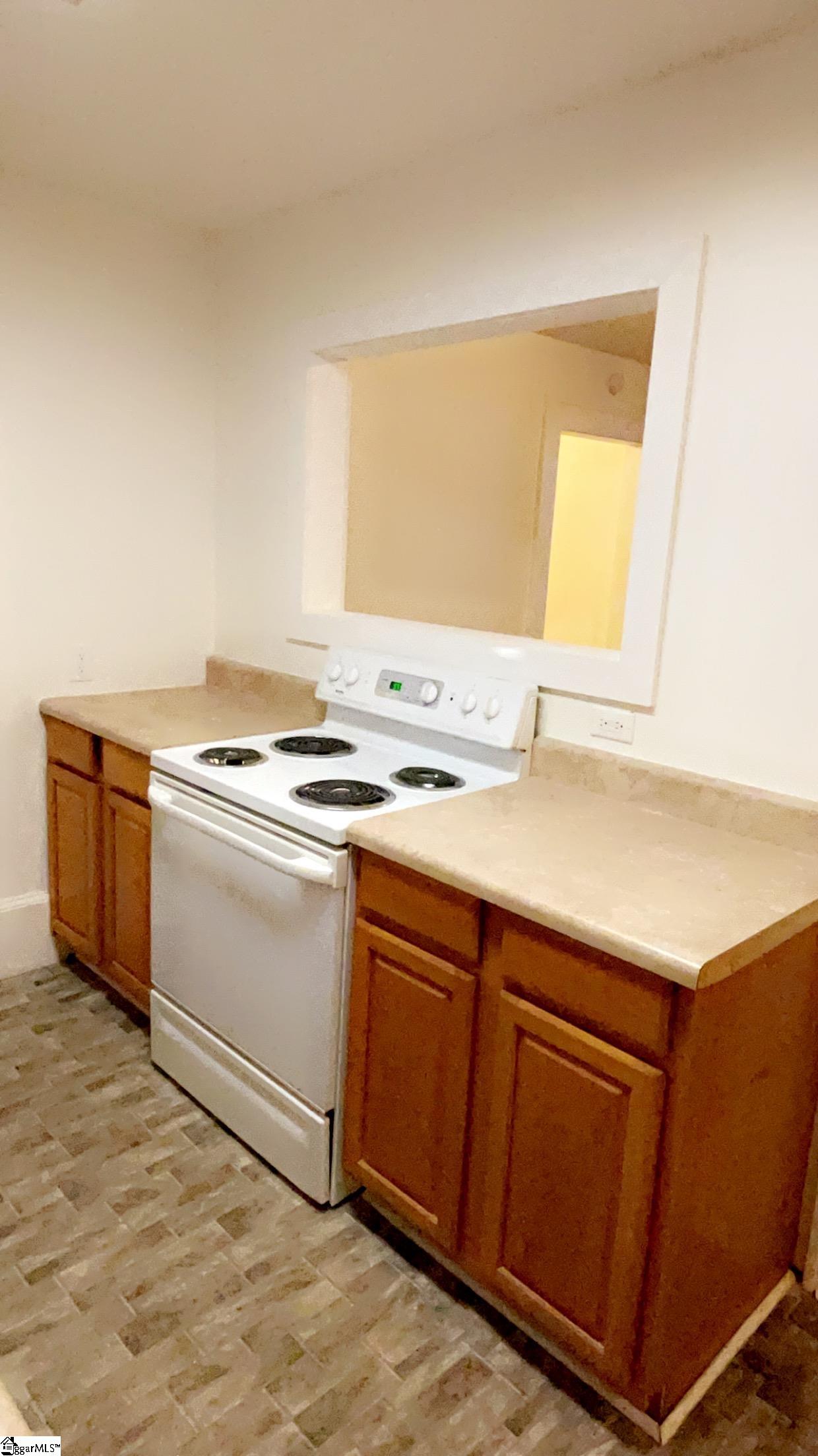 16 Underwood Avenue Greenville, SC 29607