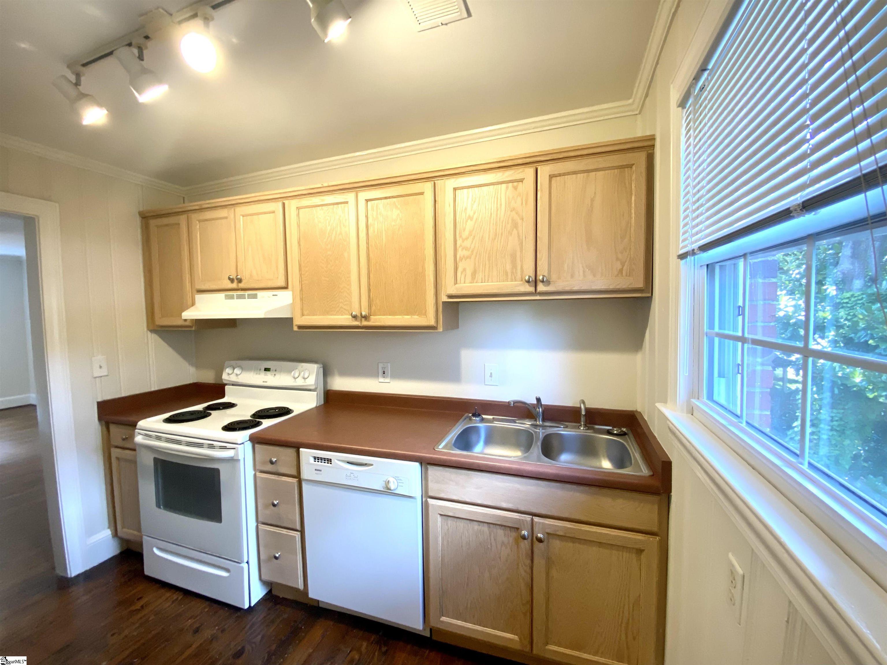 5 Whitsett Street UNIT #3 Greenville, SC 29601