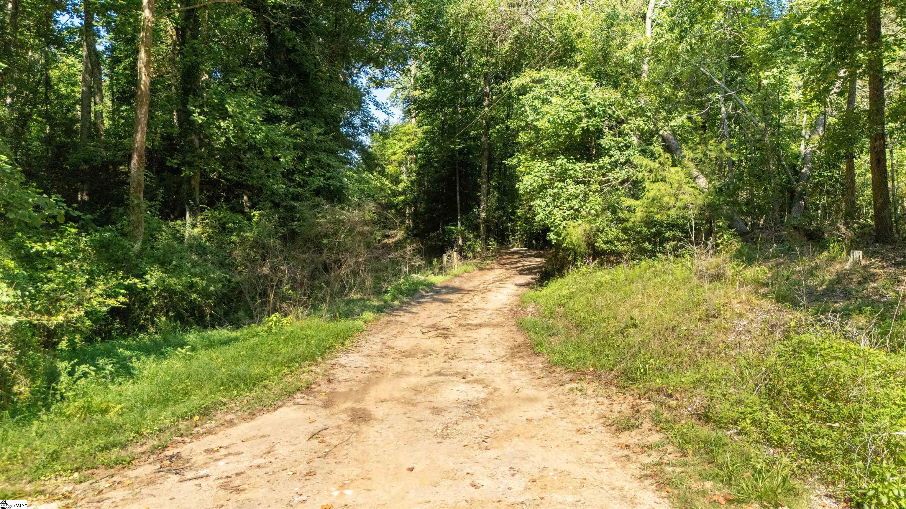 7004 Mountain View Road Taylors, SC 29687