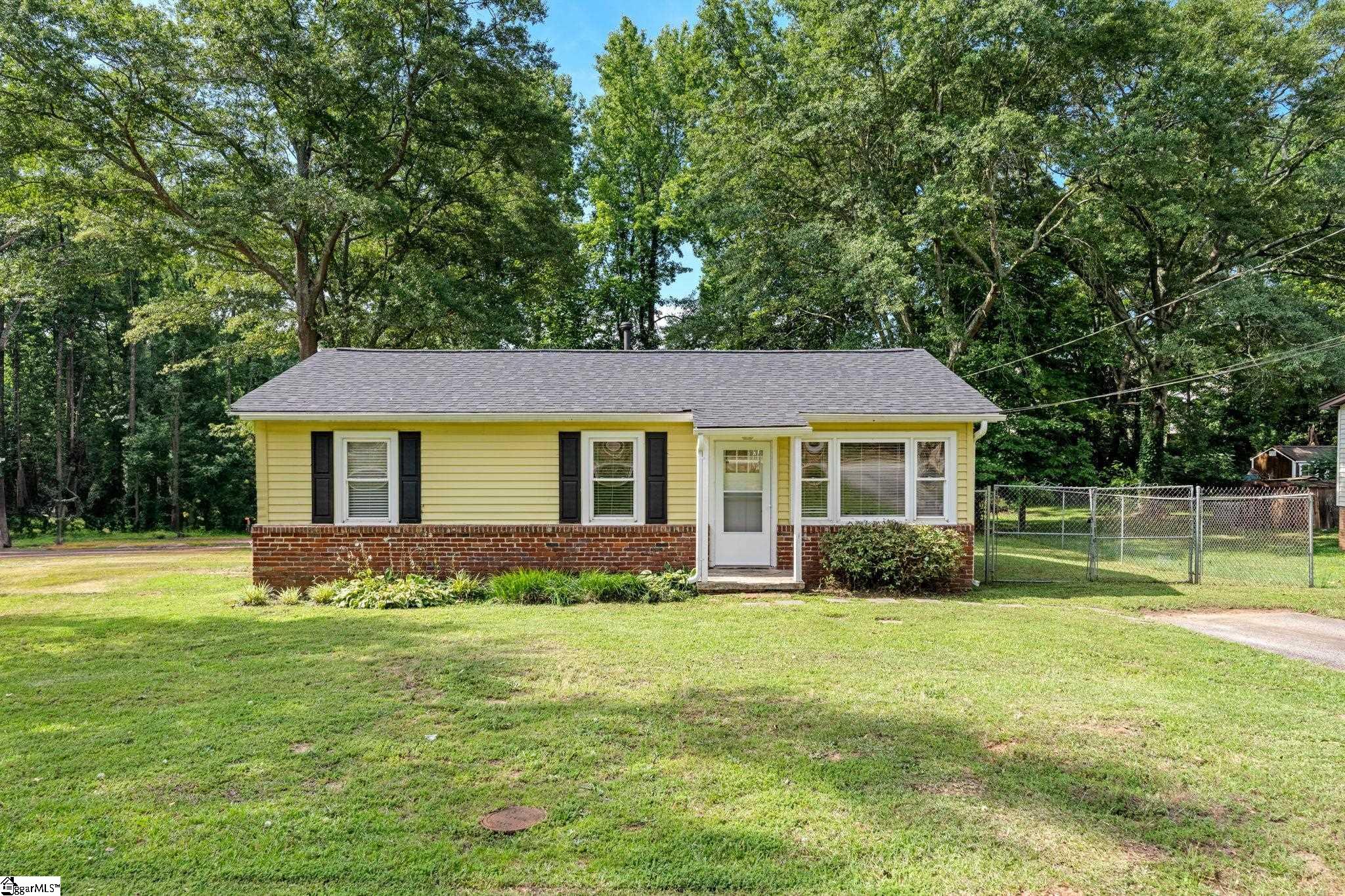 303 Boyd Avenue Simpsonville, SC 29681