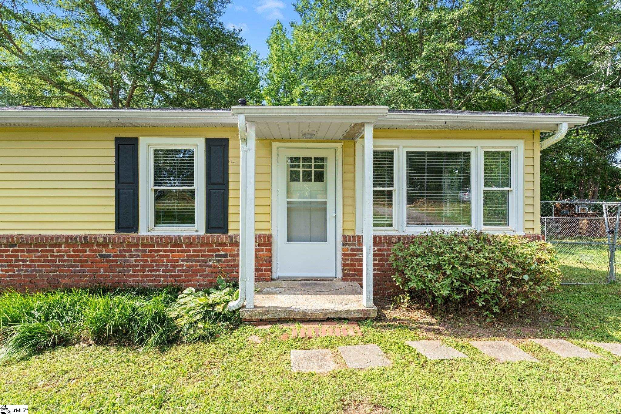 303 Boyd Avenue Simpsonville, SC 29681